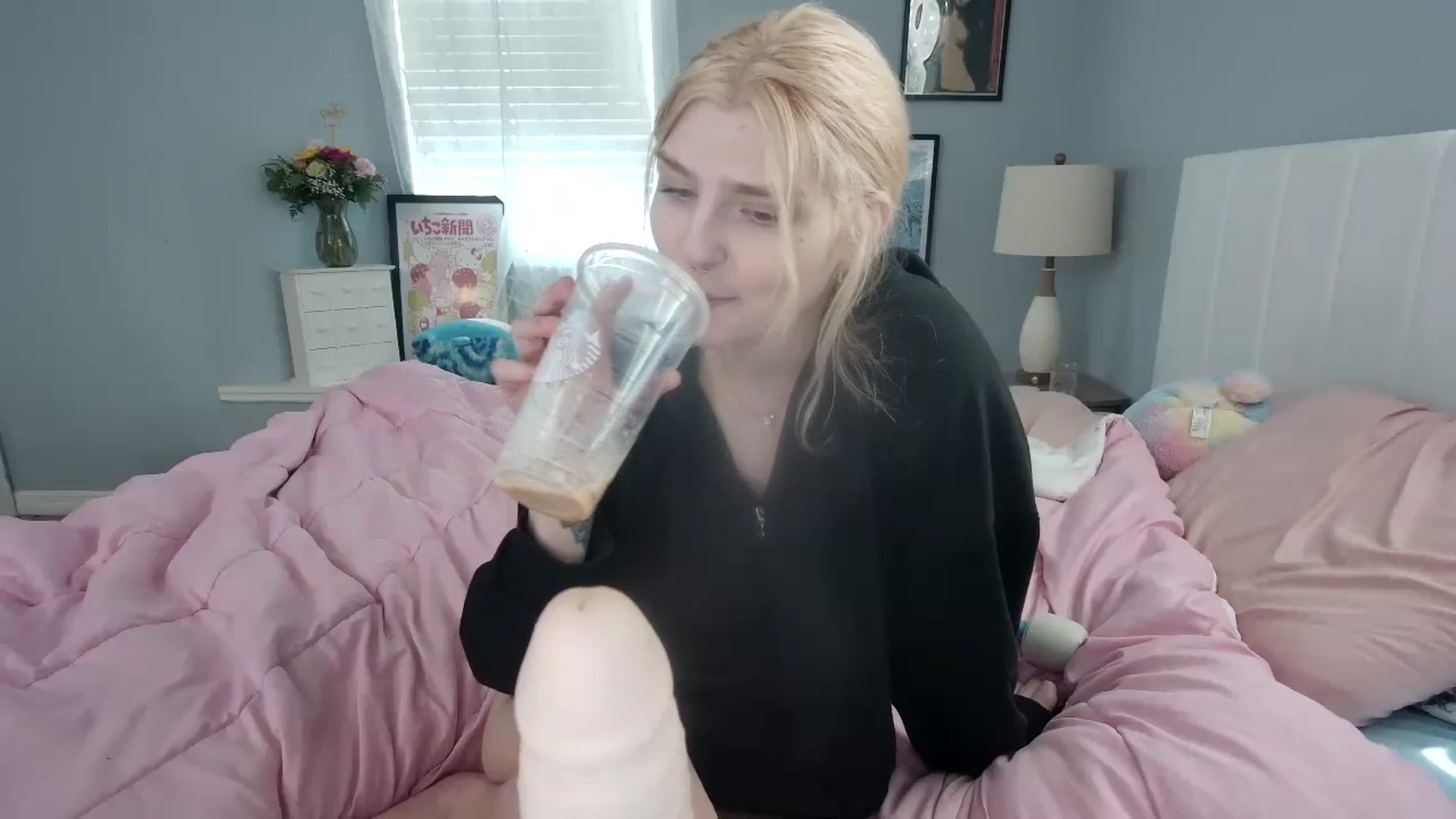 Gallery image thumbnail from DuckChan0's myfreecams stream on, 02/23/2024, 17:13 image 6 of 20