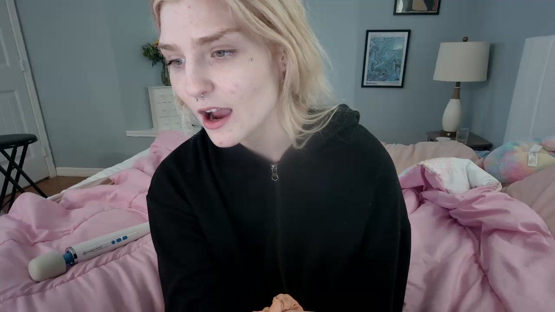 Gallery image thumbnail from DuckChan0's myfreecams stream on, 02/23/2024, 17:56 image 15 of 20