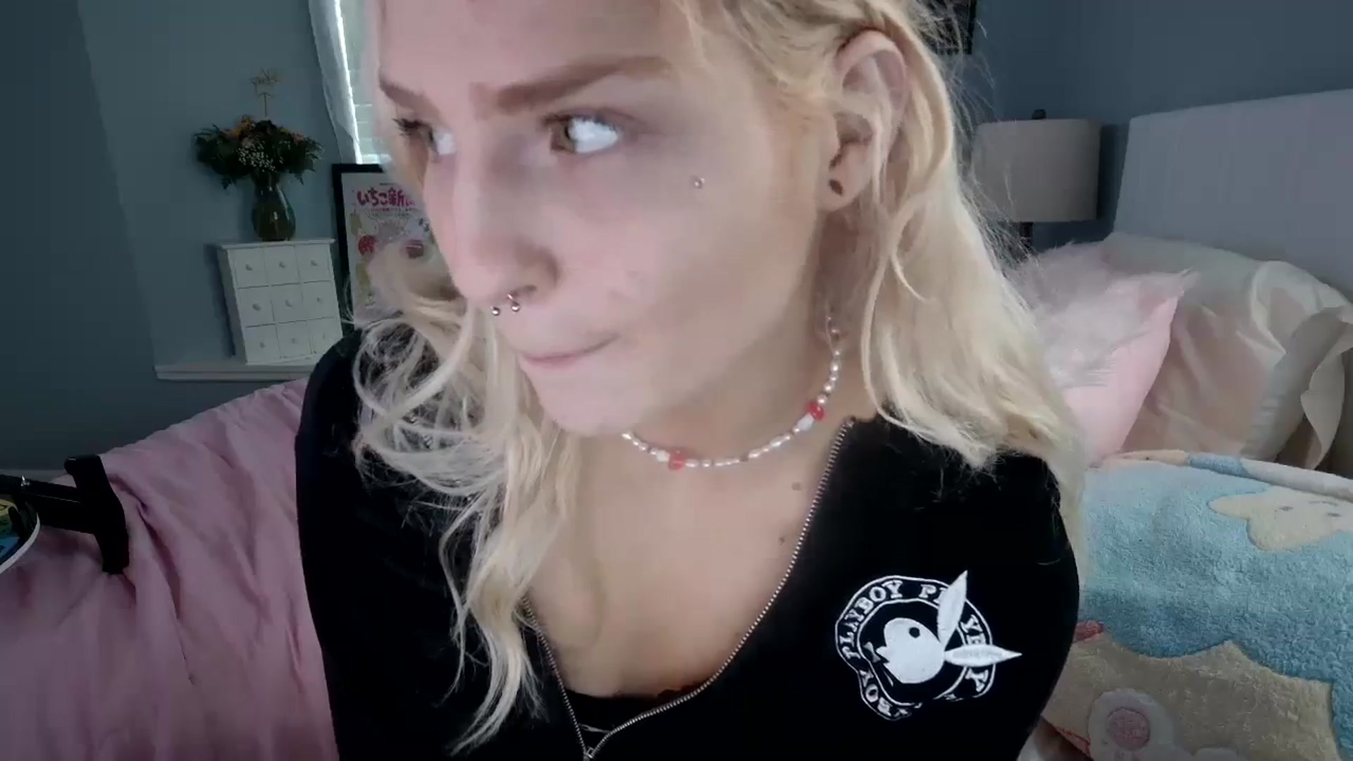 Gallery image thumbnail from DuckChan0's myfreecams stream on, 02/28/2024, 17:09 image 18 of 20