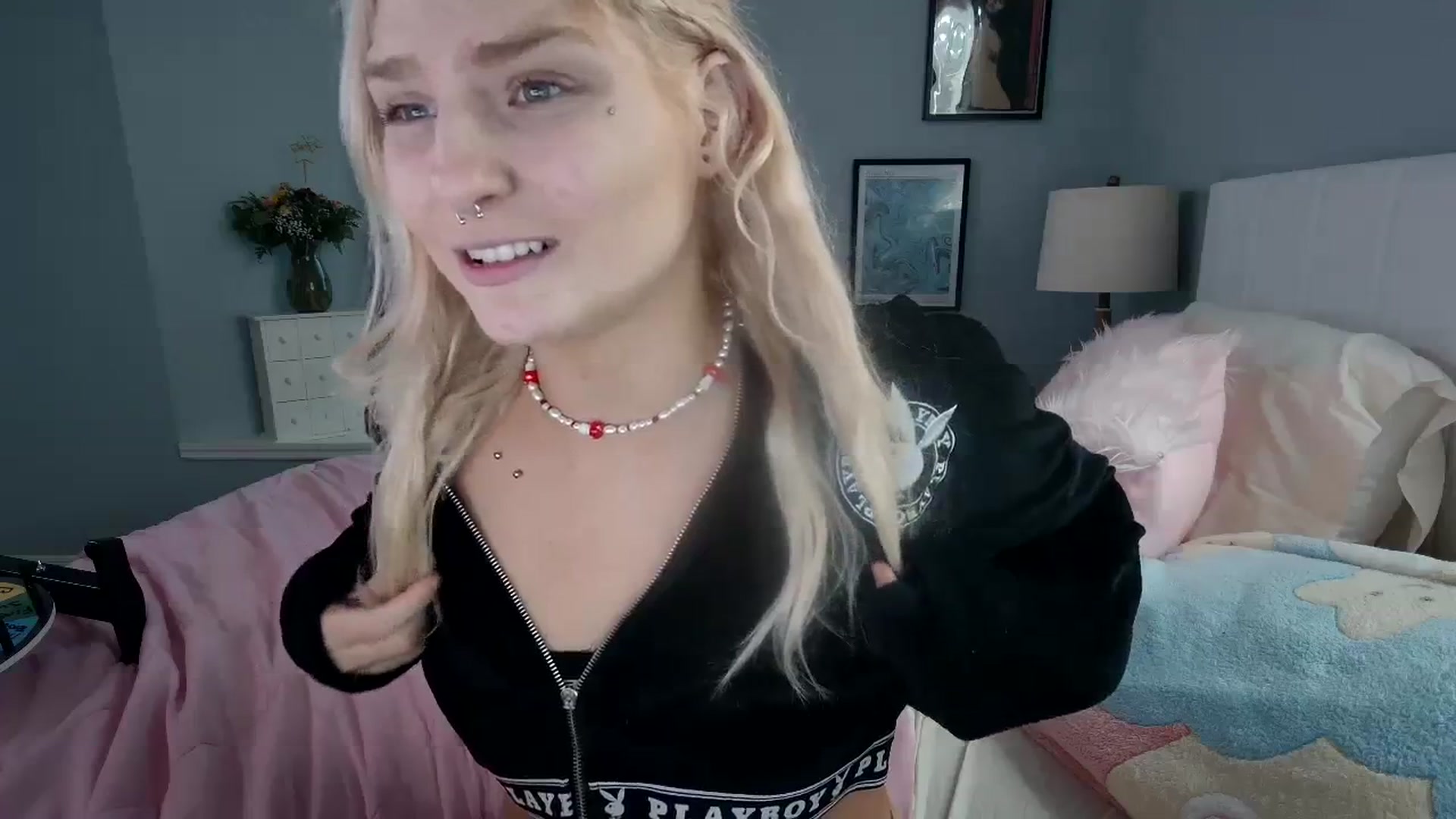 Gallery image thumbnail from DuckChan0's myfreecams stream on, 02/28/2024, 17:09 image 14 of 20