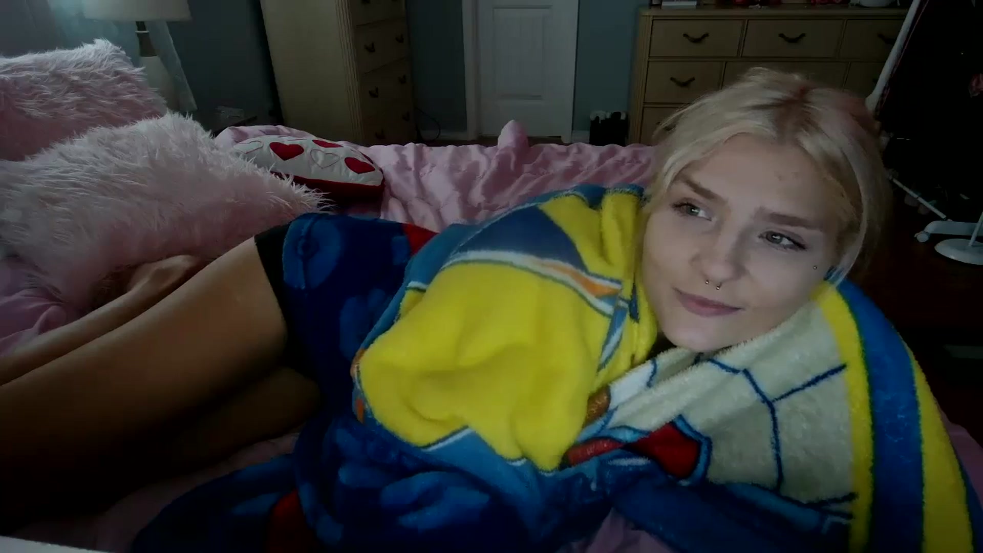 Gallery image thumbnail from DuckChan0's myfreecams stream on, 02/29/2024, 15:57 image 15 of 20
