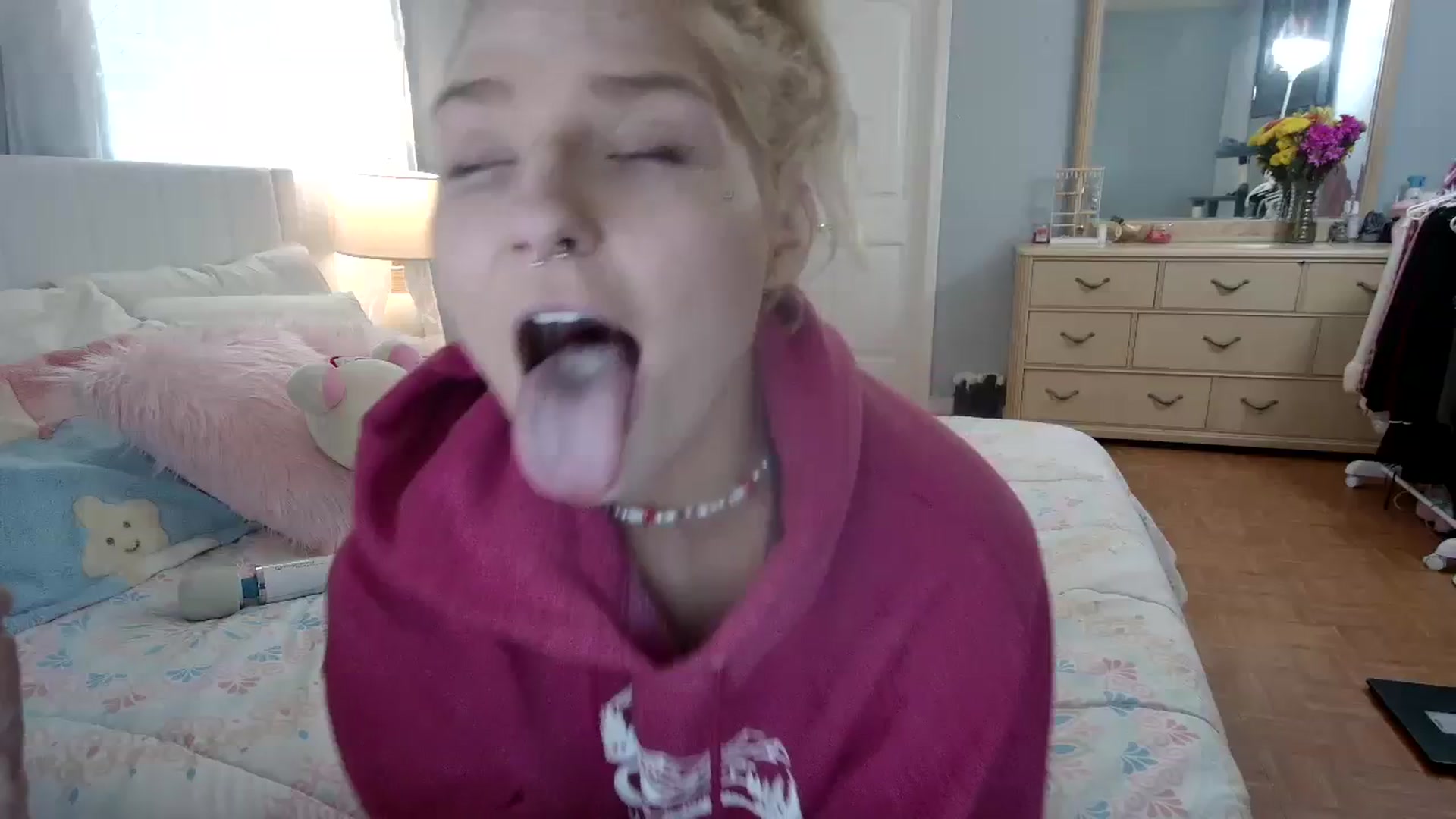 Gallery image thumbnail from DuckChan0's myfreecams stream on, 03/02/2024, 17:58 image 19 of 20