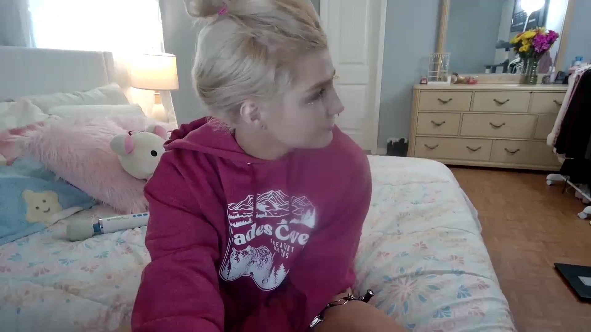 Gallery image thumbnail from DuckChan0's myfreecams stream on, 03/02/2024, 17:58 image 13 of 20