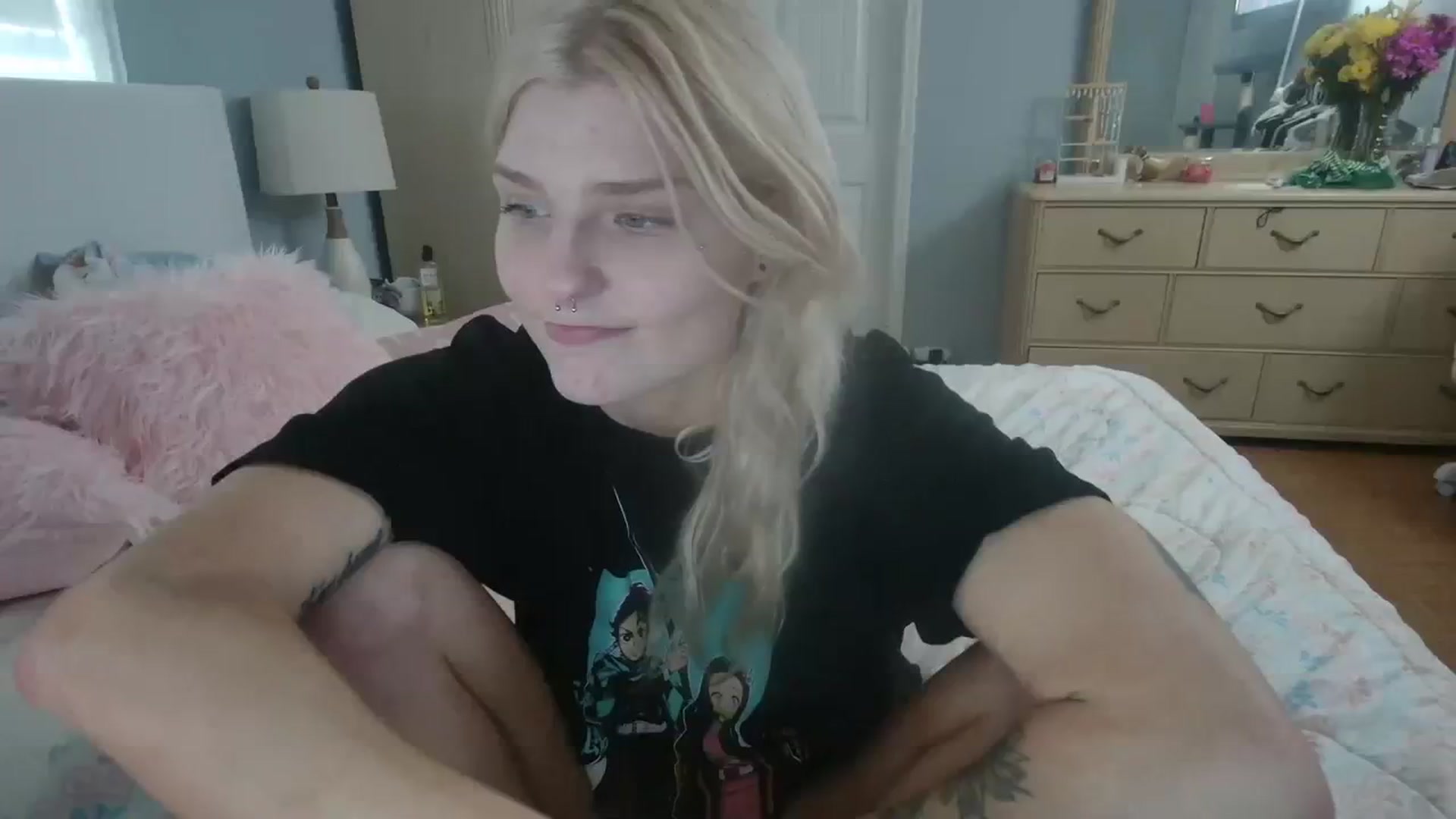 Gallery image thumbnail from DuckChan0's myfreecams stream on, 03/07/2024, 17:41 image 20 of 20