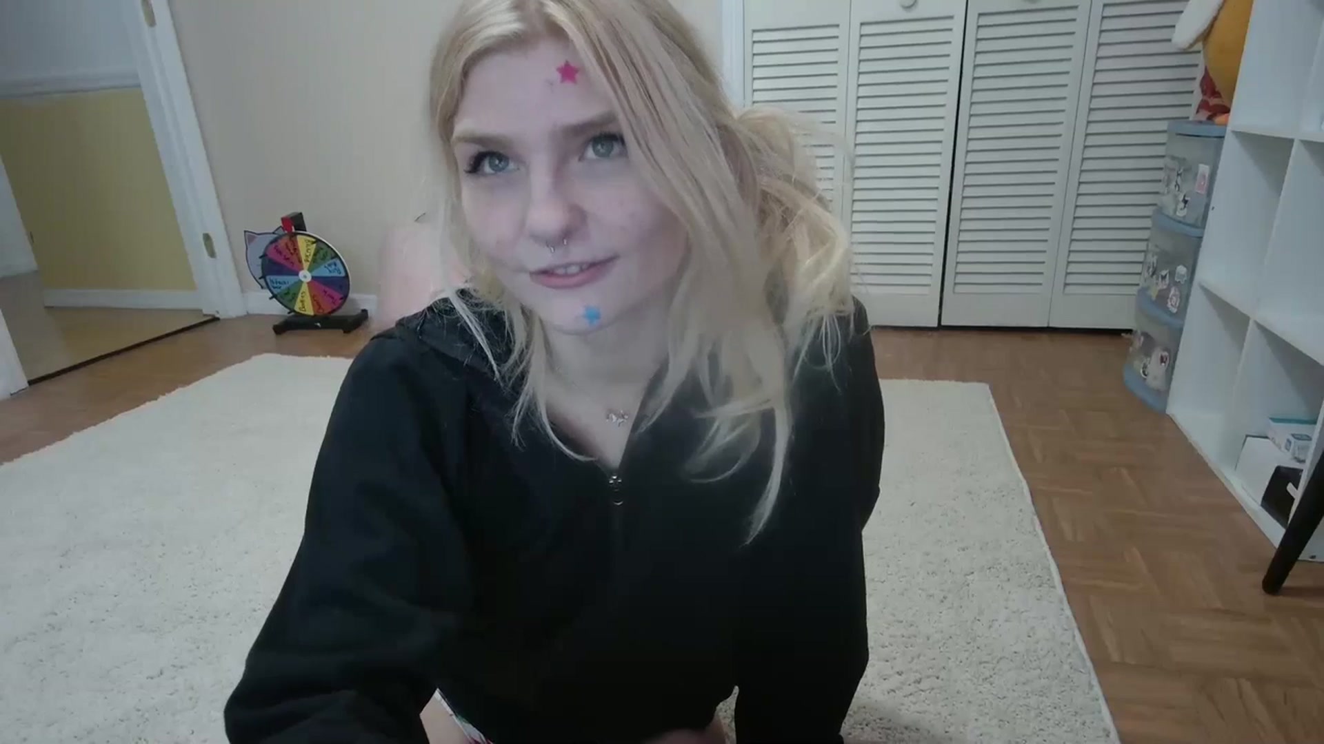 Gallery image thumbnail from DuckChan0's myfreecams stream on, 03/13/2024, 16:03 image 12 of 20