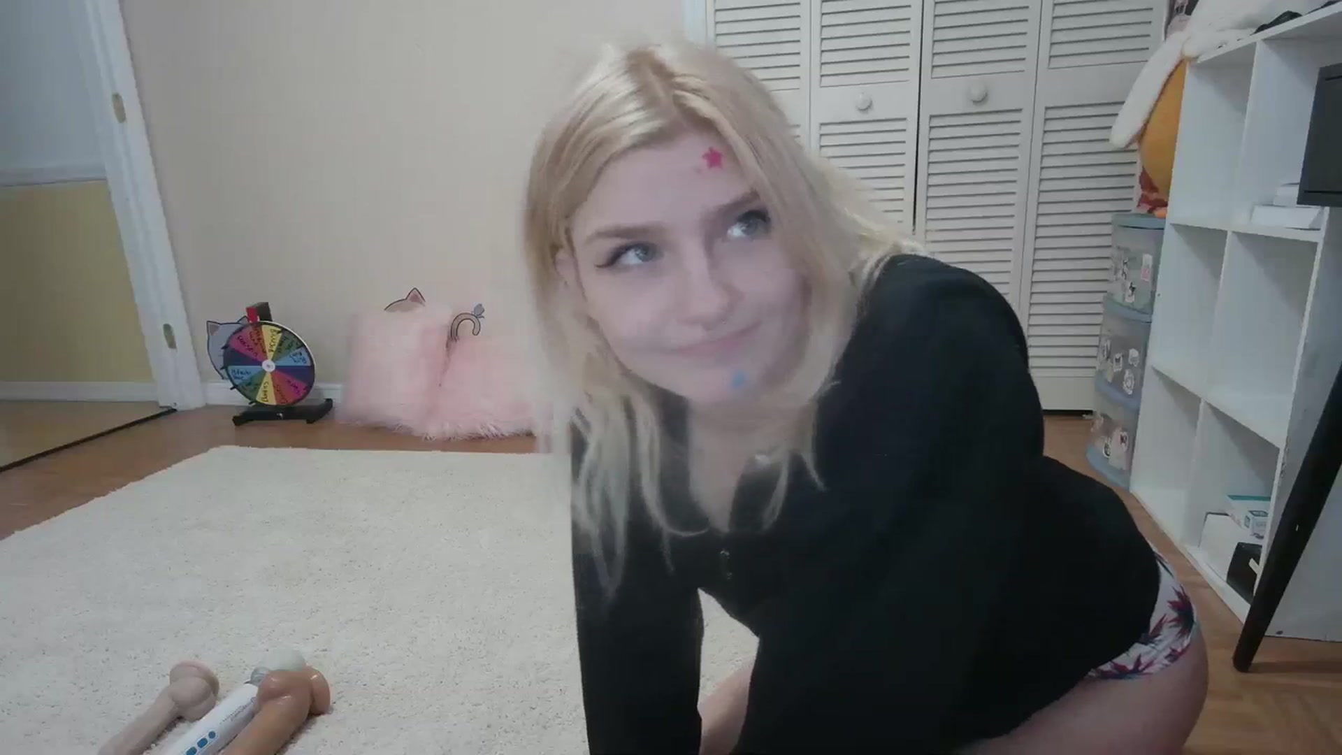 Gallery image thumbnail from DuckChan0's myfreecams stream on, 03/13/2024, 16:03 image 20 of 20