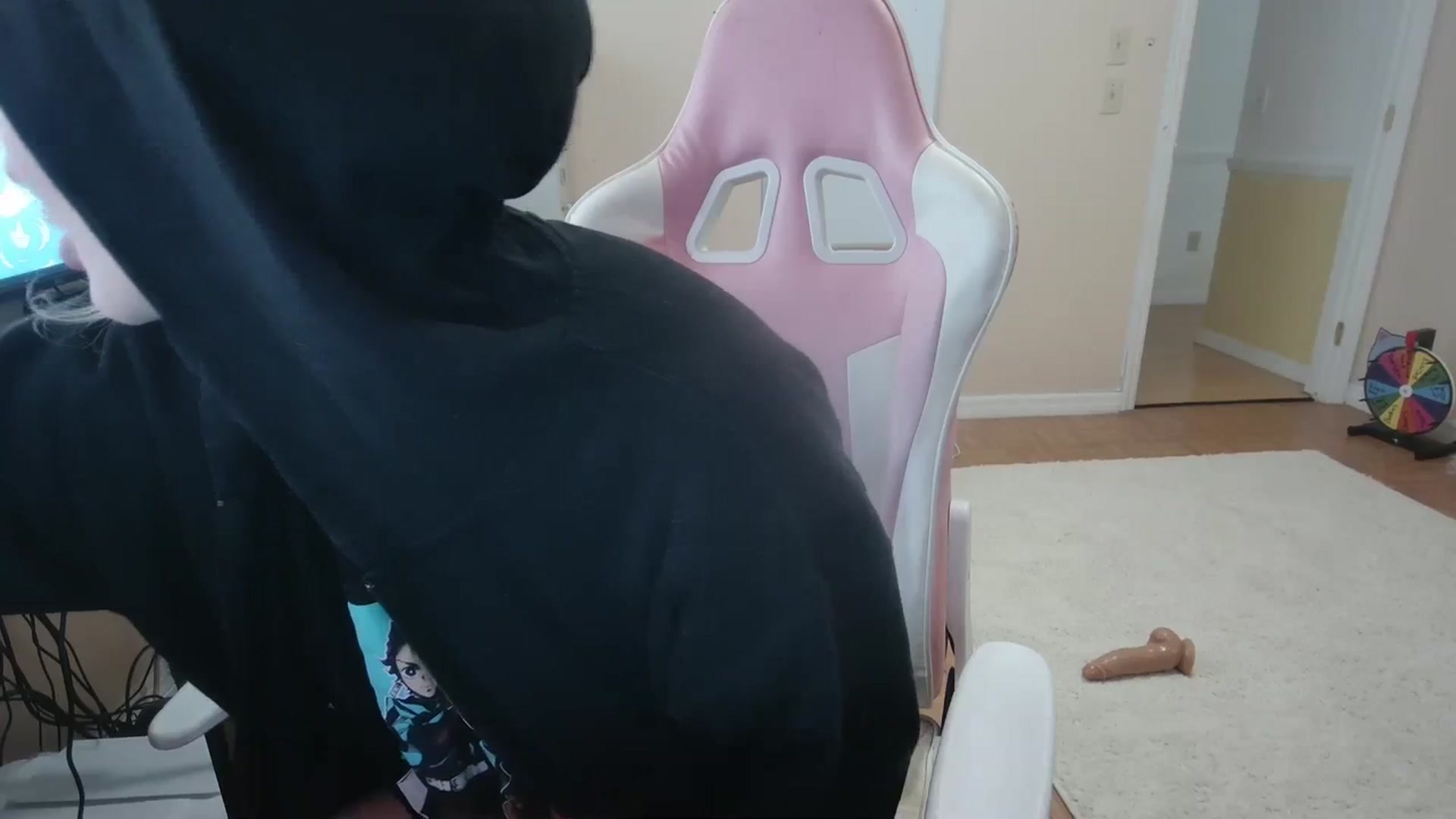 Gallery image thumbnail from DuckChan0's myfreecams stream on, 03/13/2024, 17:19 image 4 of 20