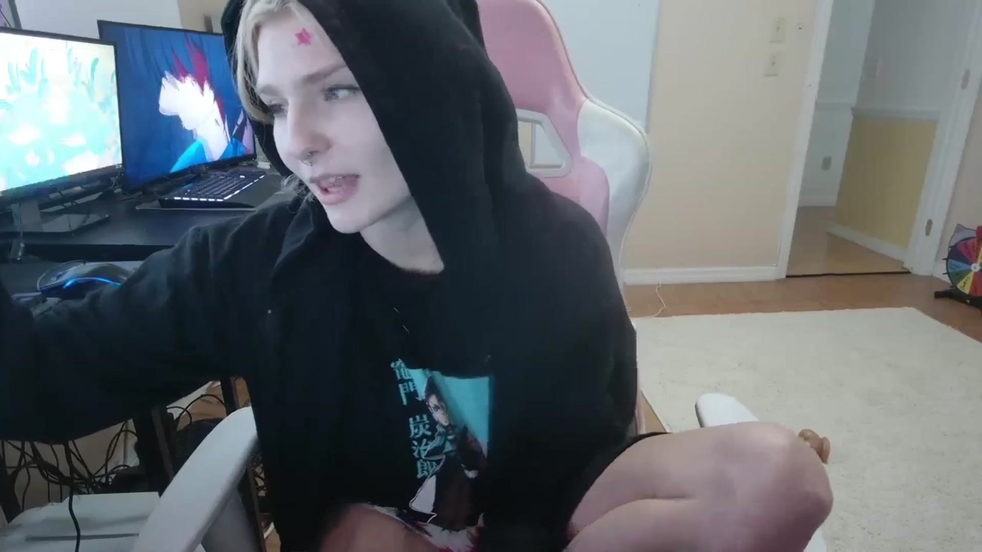 Gallery image thumbnail from DuckChan0's myfreecams stream on, 03/13/2024, 17:19 image 3 of 20