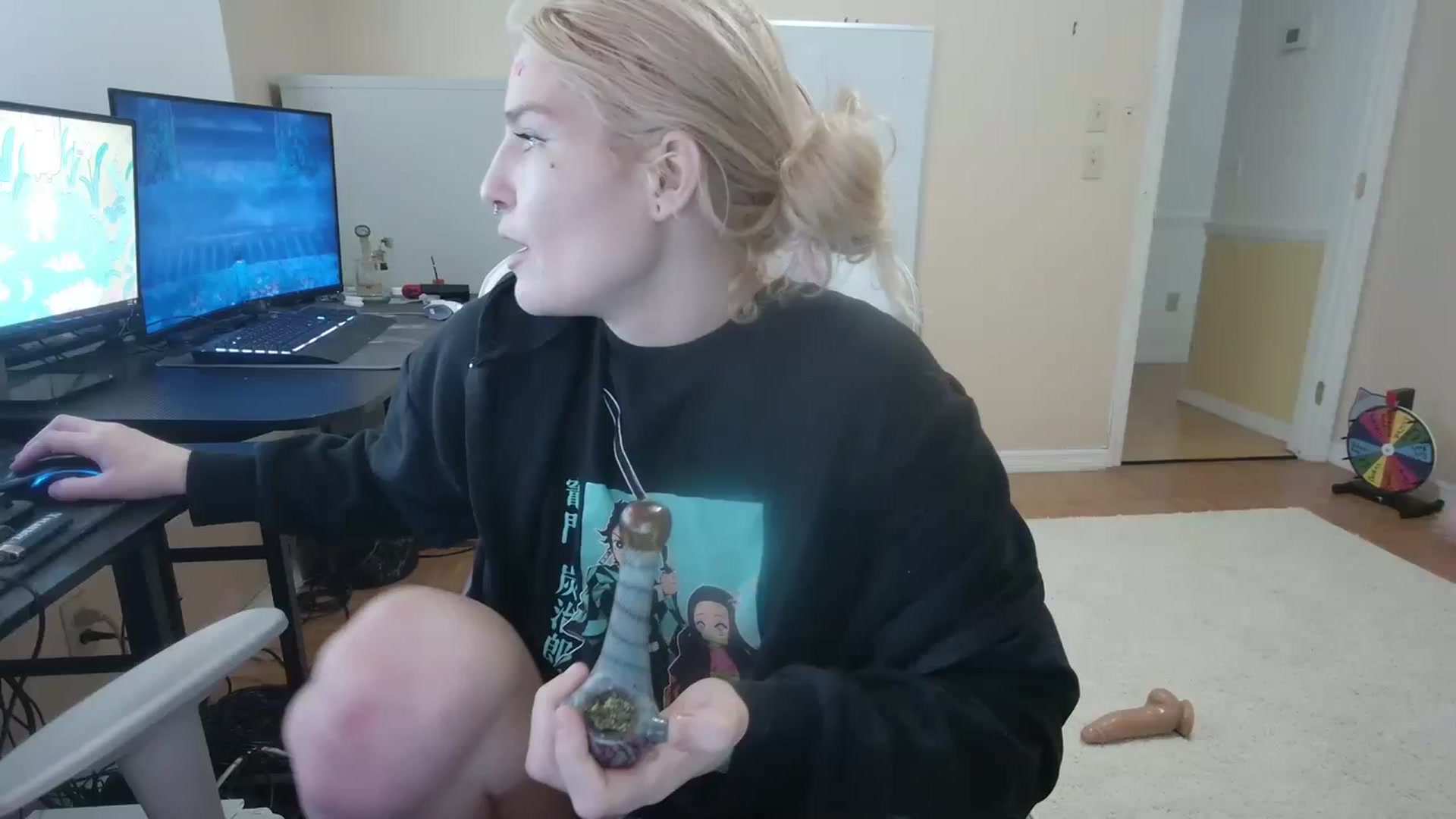 Gallery image thumbnail from DuckChan0's myfreecams stream on, 03/13/2024, 17:19 image 1 of 20
