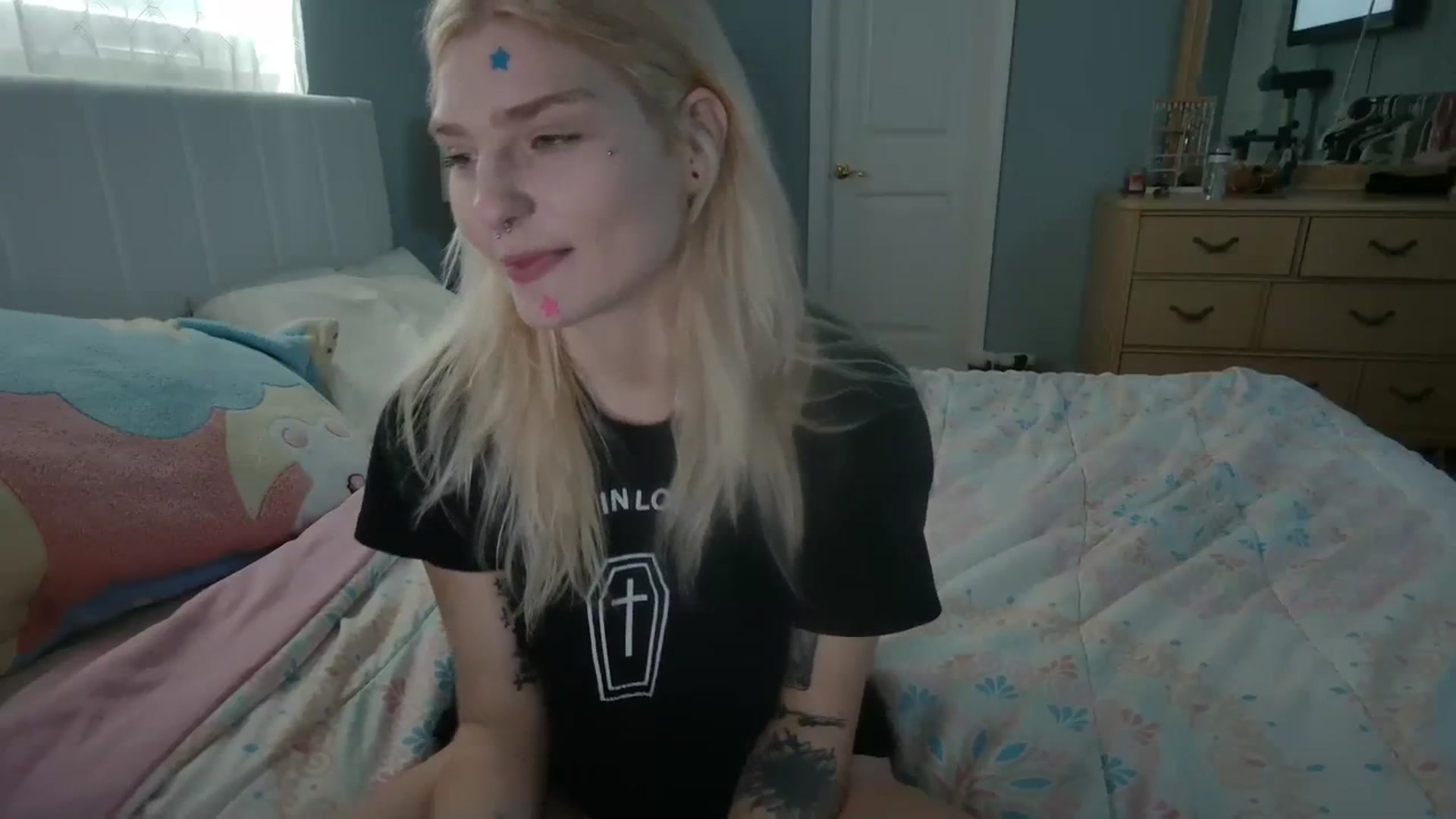 Gallery image thumbnail from DuckChan0's myfreecams stream on, 03/15/2024, 16:07 image 5 of 20