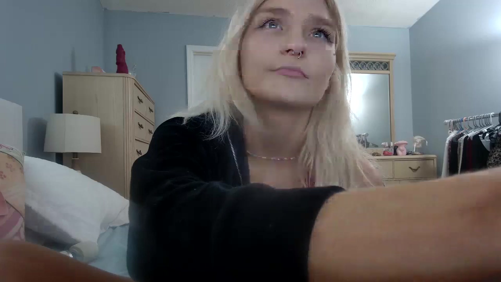Gallery image thumbnail from DuckChan0's myfreecams stream on, 03/25/2024, 16:41 image 20 of 20