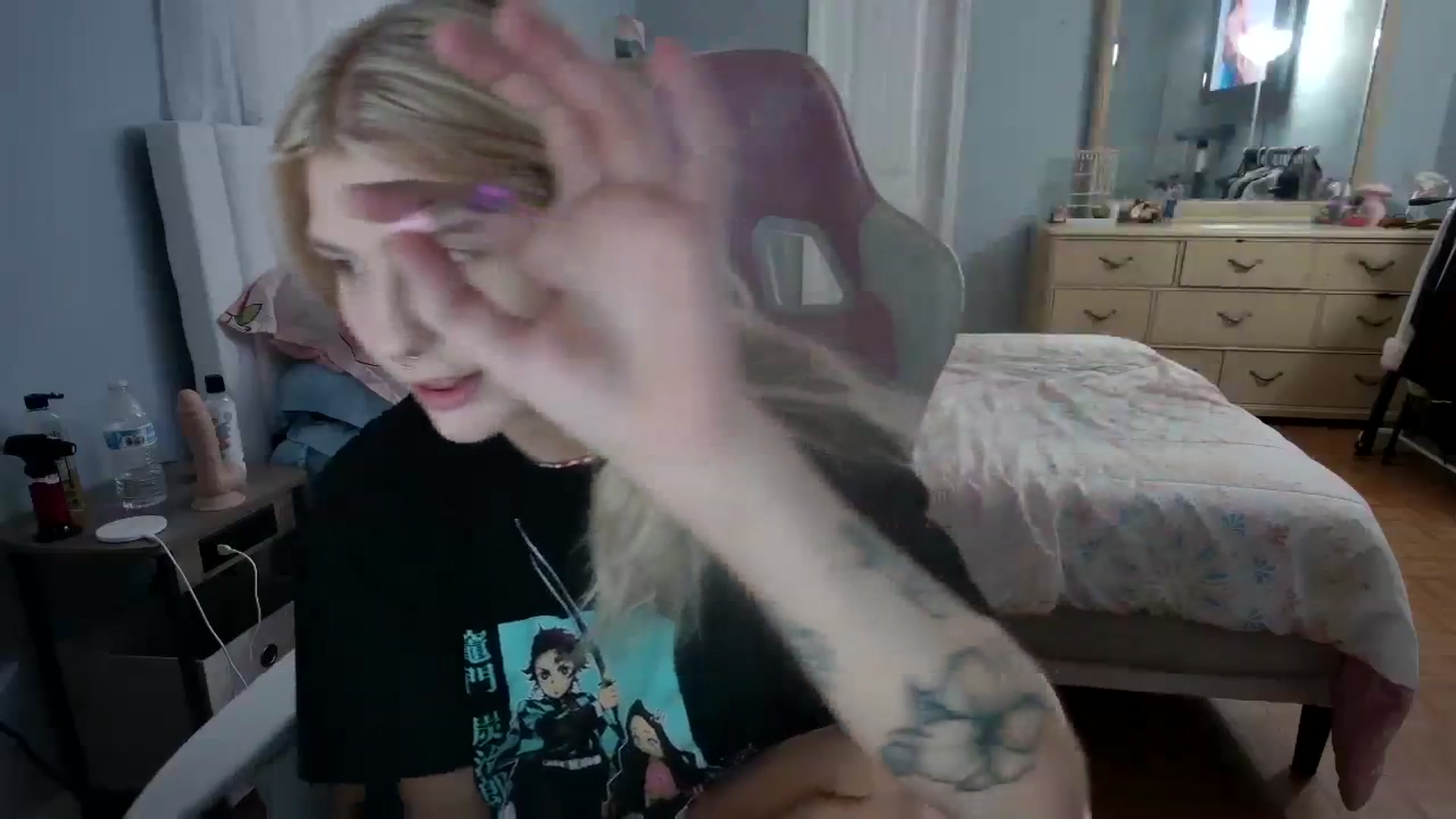 Gallery image thumbnail from DuckChan0's myfreecams stream on, 03/30/2024, 24:55 image 2 of 20