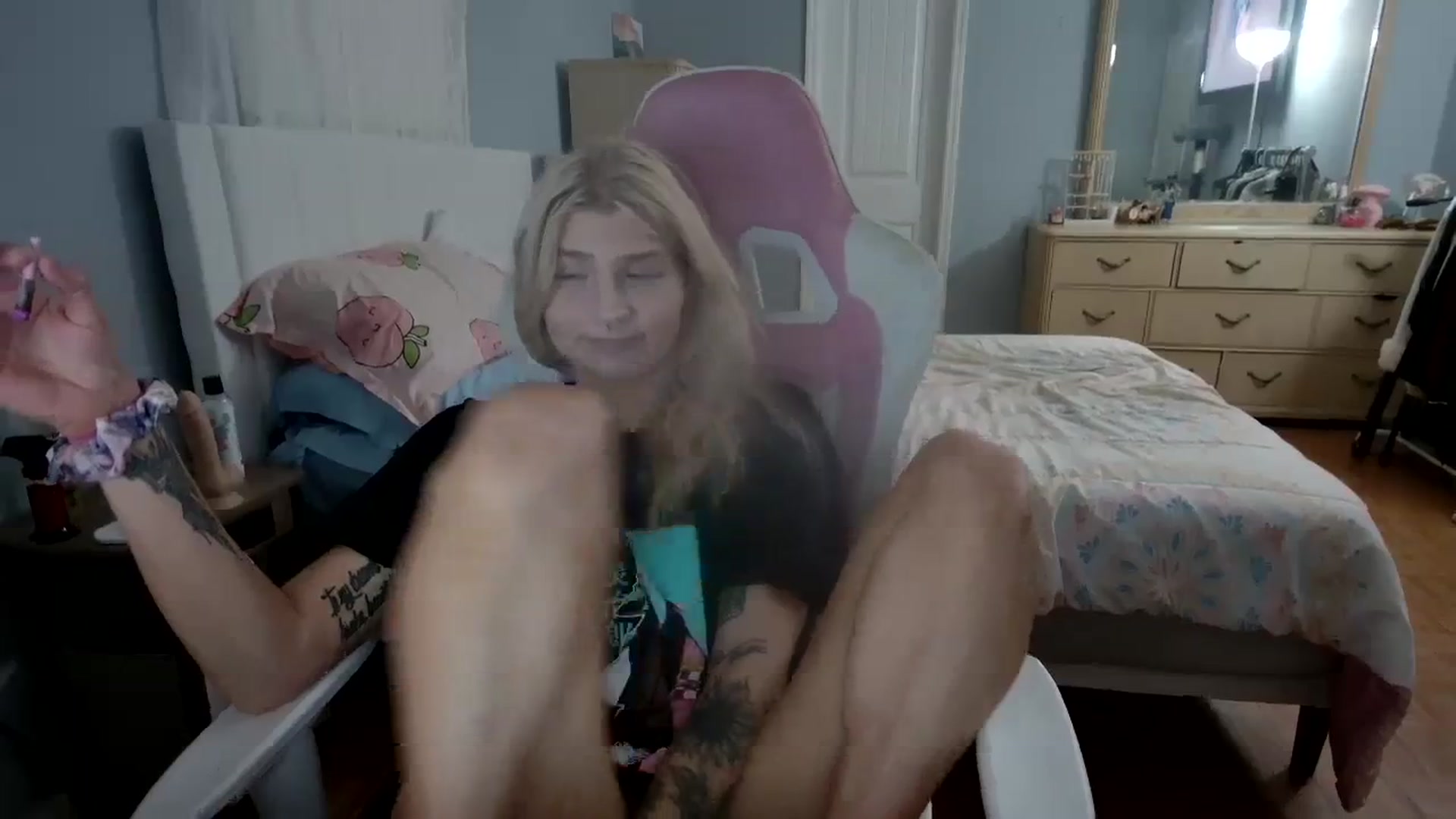 Gallery image thumbnail from DuckChan0's myfreecams stream on, 03/30/2024, 24:55 image 4 of 20