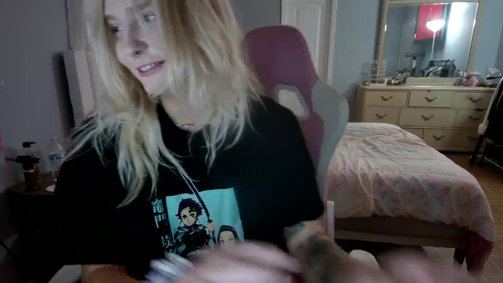 Gallery image thumbnail from DuckChan0's myfreecams stream on, 03/30/2024, 24:55 image 14 of 20