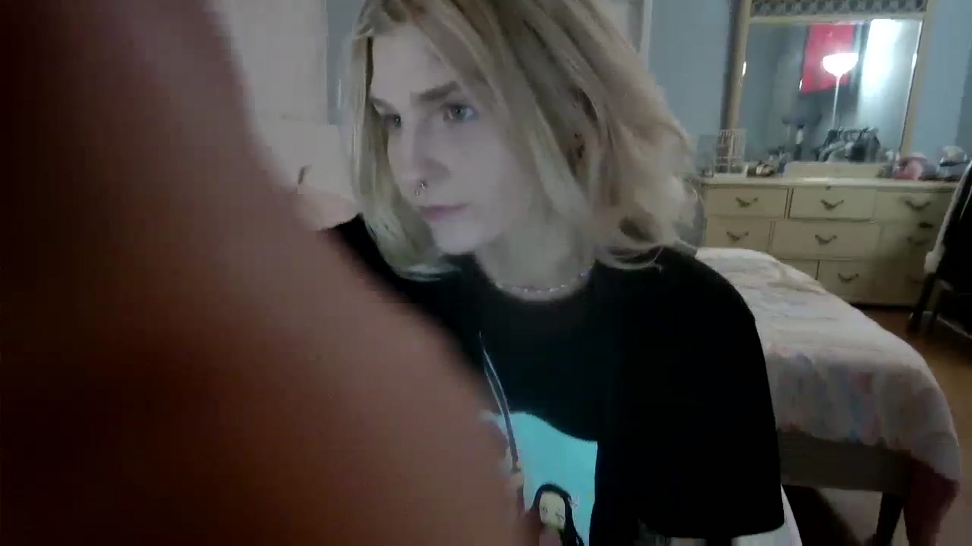 Gallery image thumbnail from DuckChan0's myfreecams stream on, 03/30/2024, 24:55 image 13 of 20