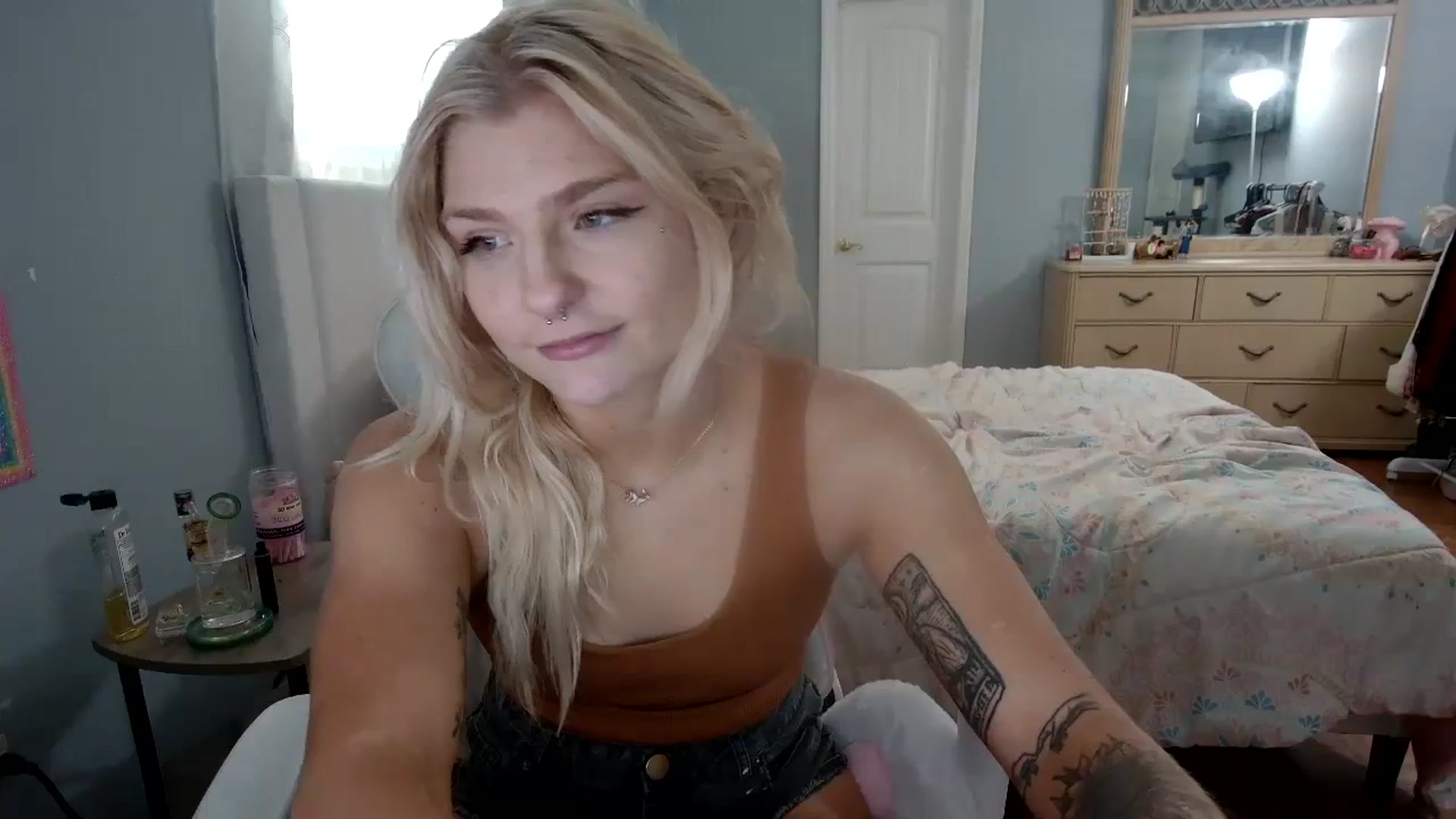 Gallery image thumbnail from DuckChan0's myfreecams stream on, 04/02/2024, 14:53 image 4 of 20