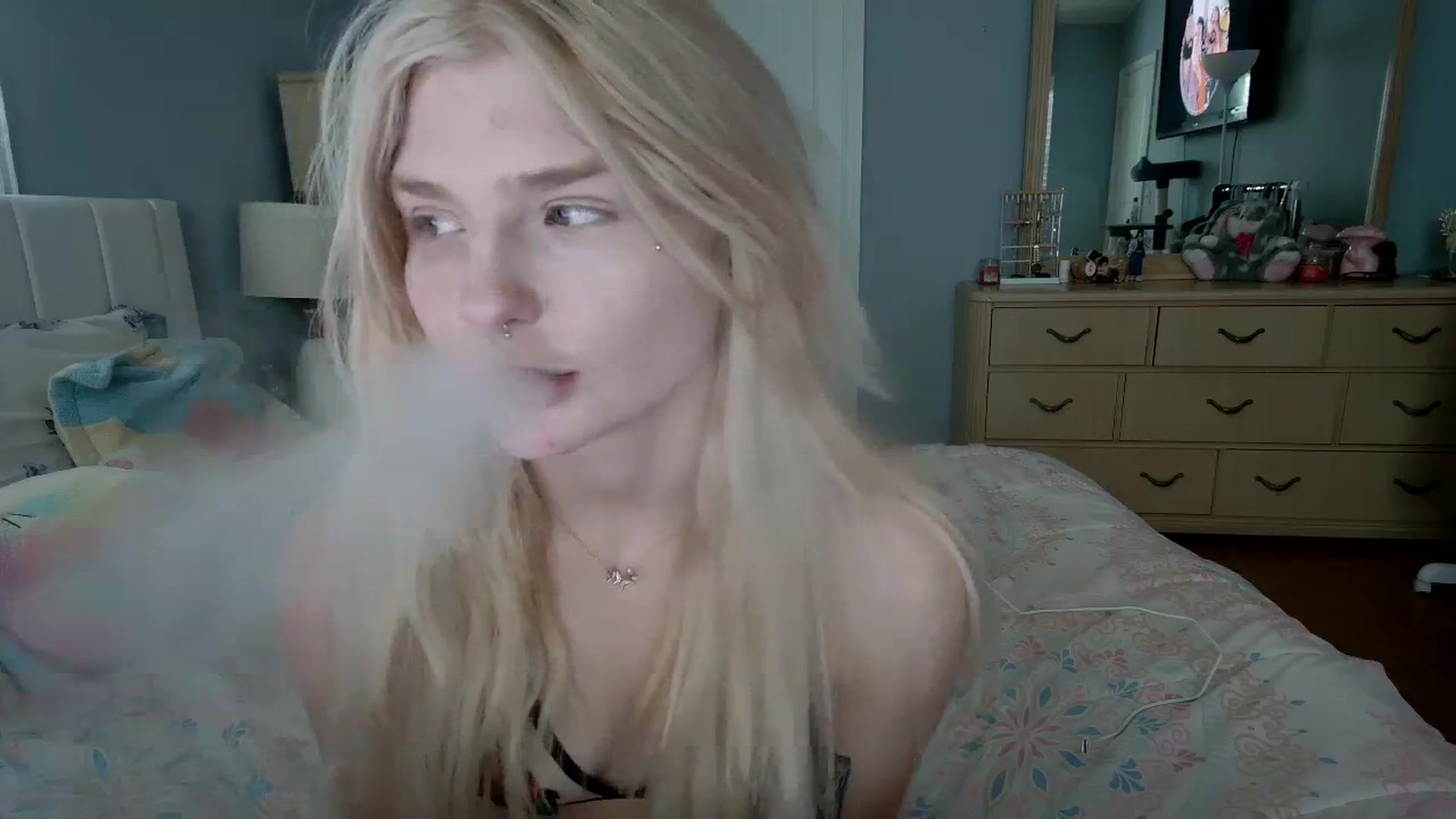 Gallery image thumbnail from DuckChan0's myfreecams stream on, 04/11/2024, 16:51 image 20 of 20
