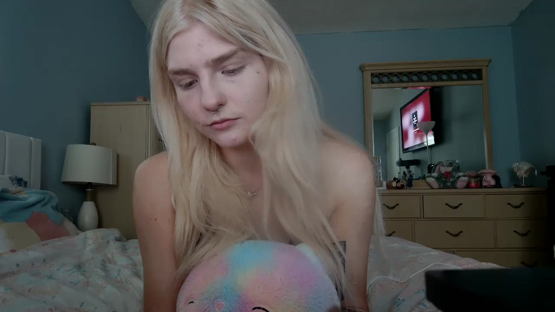 Gallery image thumbnail from DuckChan0's myfreecams stream on, 04/11/2024, 16:51 image 9 of 20