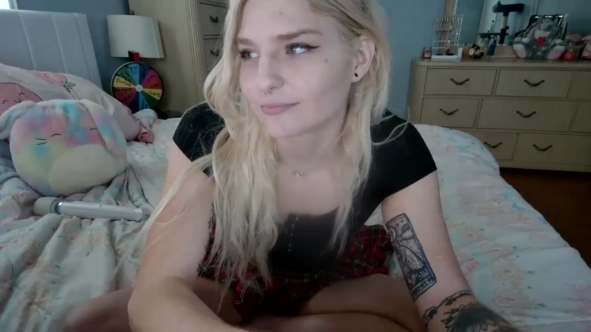 Gallery image thumbnail from DuckChan0's myfreecams stream on, 04/12/2024, 15:24 image 1 of 20