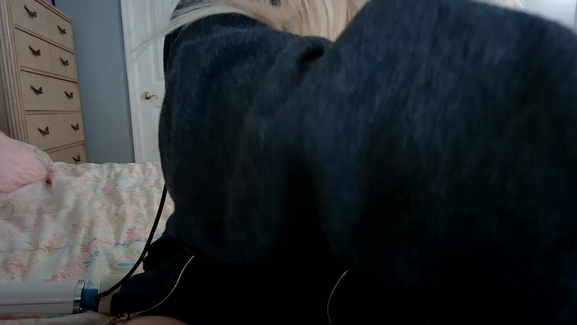 Gallery image thumbnail from DuckChan0's myfreecams stream on, 04/28/2024, 21:39 image 18 of 20