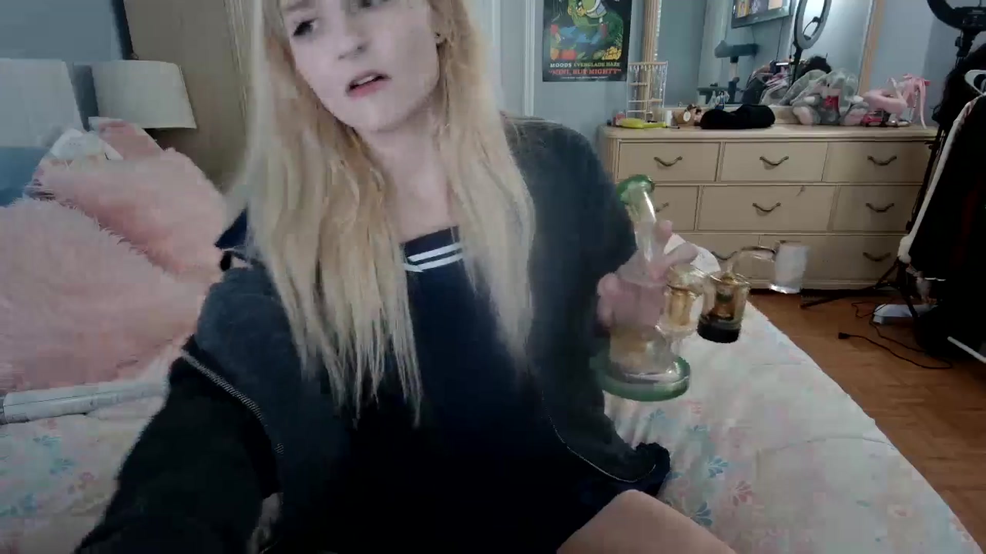 Gallery image thumbnail from DuckChan0's myfreecams stream on, 04/28/2024, 21:39 image 10 of 20