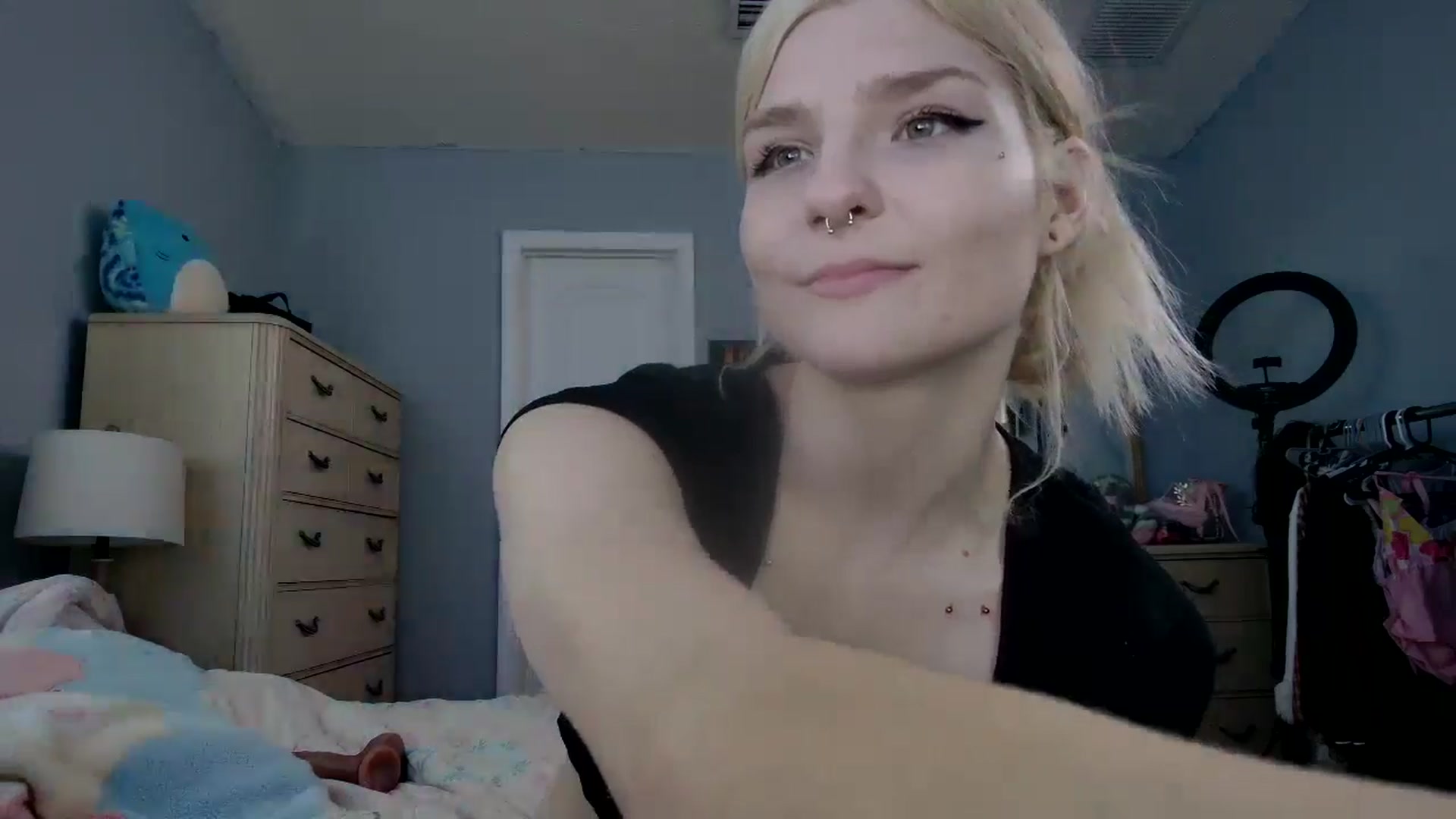 Gallery image thumbnail from DuckChan0's myfreecams stream on, 04/29/2024, 15:58 image 20 of 20