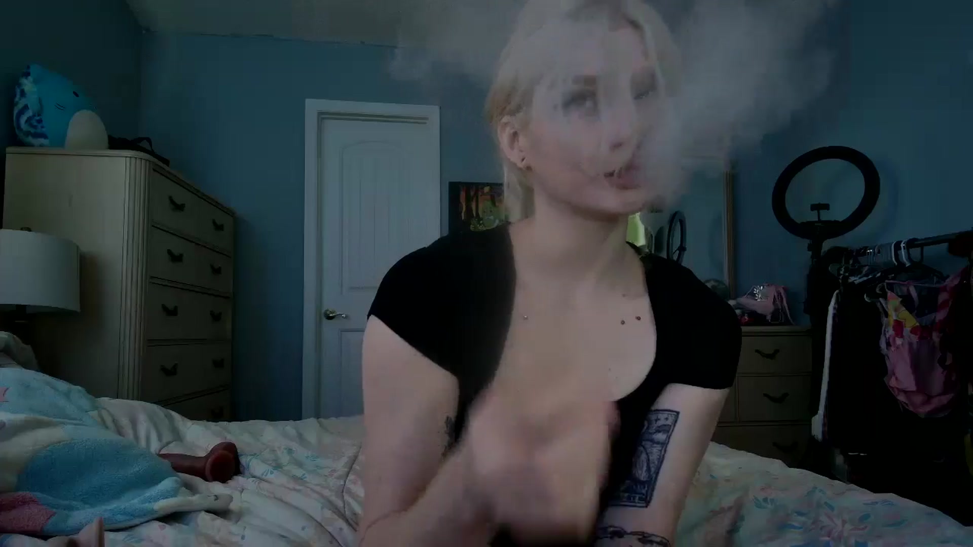 Gallery image thumbnail from DuckChan0's myfreecams stream on, 04/29/2024, 15:58 image 13 of 20