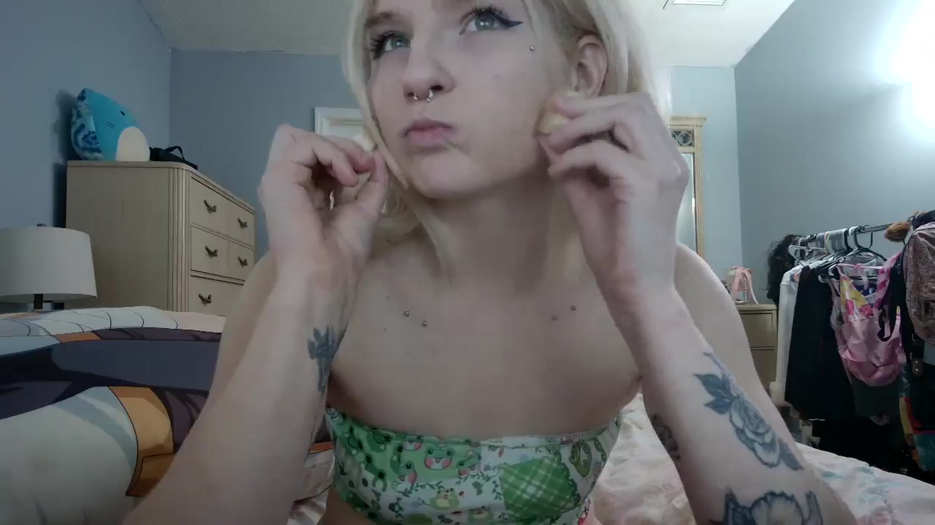 Gallery image thumbnail from DuckChan0's myfreecams stream on, 05/03/2024, 15:11 image 5 of 20