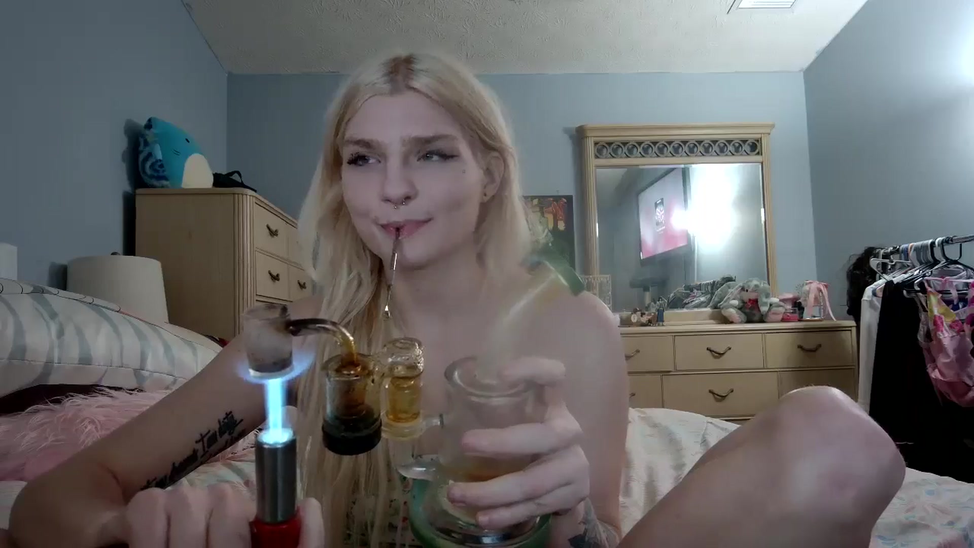 Gallery image thumbnail from DuckChan0's myfreecams stream on, 05/03/2024, 23:59 image 19 of 20
