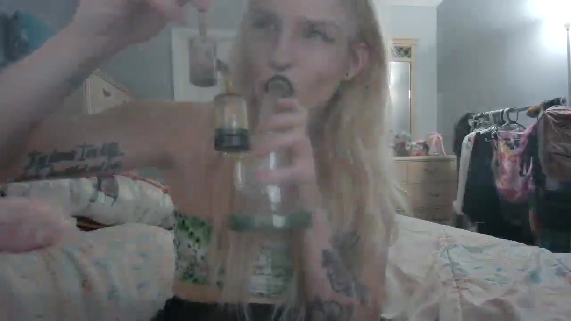 Gallery image thumbnail from DuckChan0's myfreecams stream on, 05/03/2024, 23:59 image 11 of 20