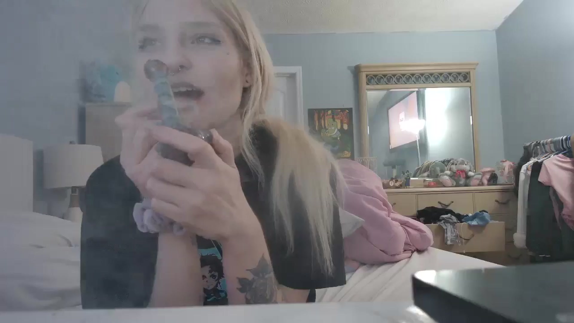 Gallery image thumbnail from DuckChan0's myfreecams stream on, 05/07/2024, 24:32 image 8 of 20