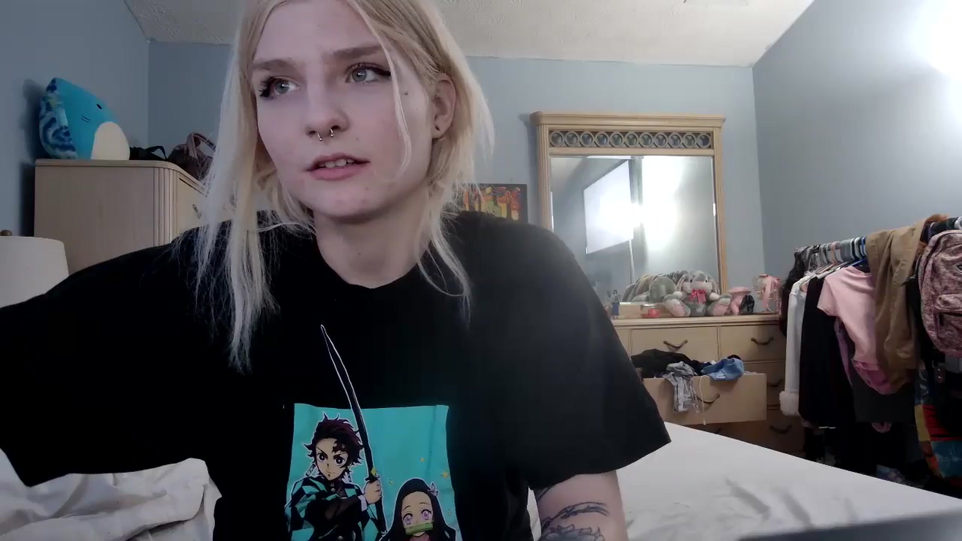 Gallery image thumbnail from DuckChan0's myfreecams stream on, 05/07/2024, 24:32 image 19 of 20