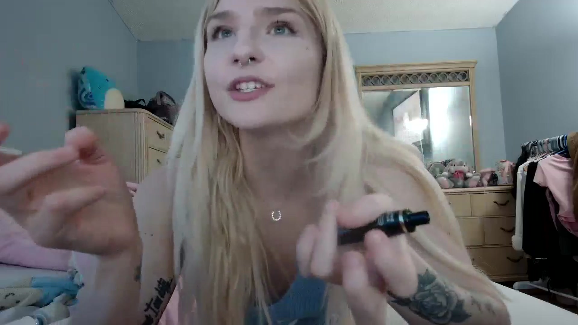 Gallery image thumbnail from DuckChan0's myfreecams stream on, 05/07/2024, 17:49 image 3 of 20