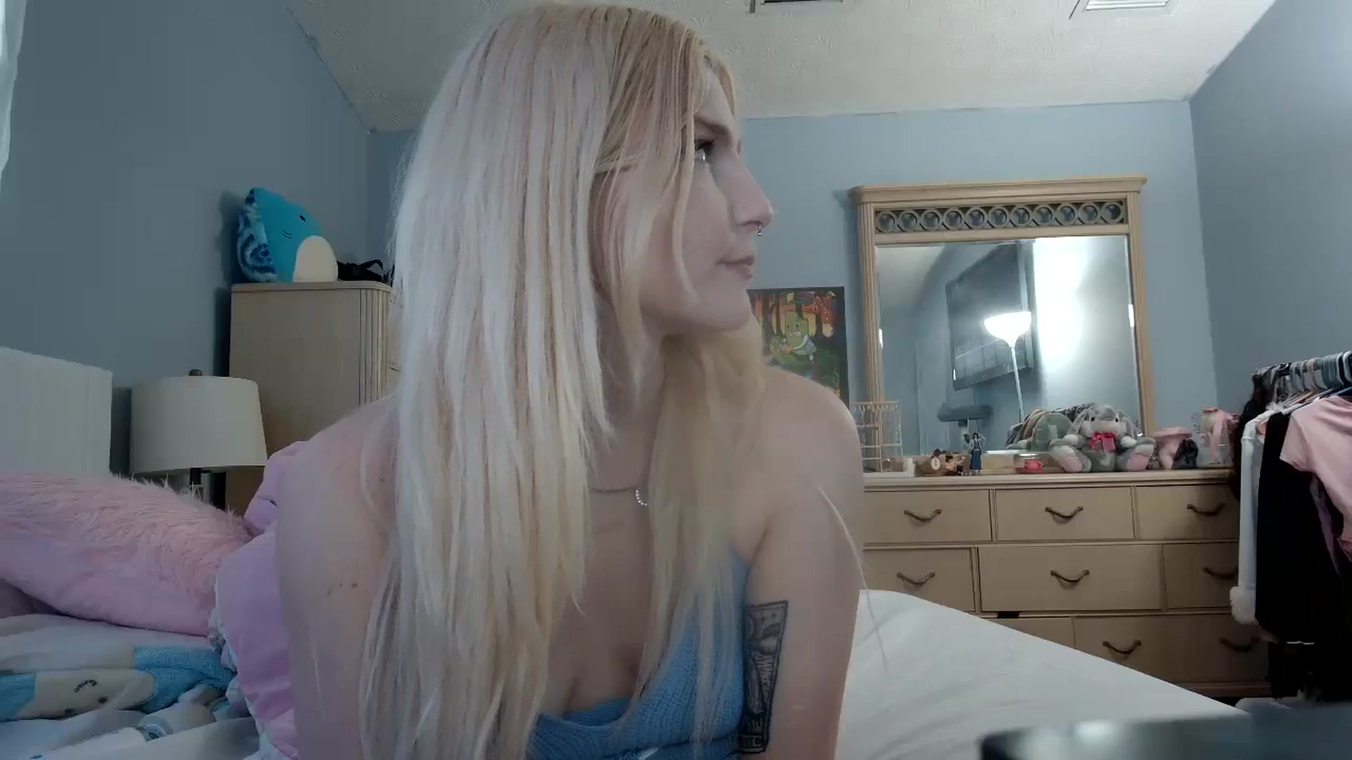 Gallery image thumbnail from DuckChan0's myfreecams stream on, 05/07/2024, 17:49 image 9 of 20