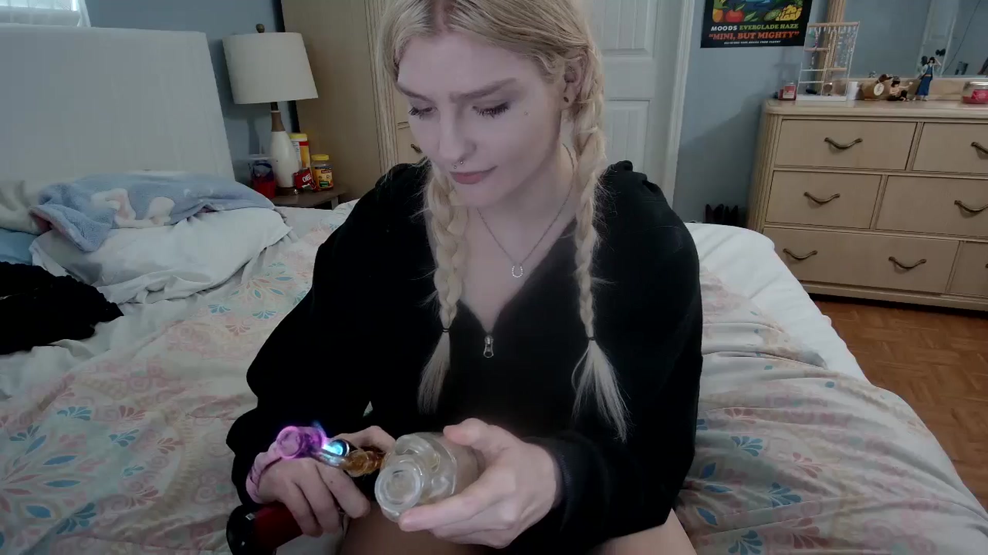 Gallery image thumbnail from DuckChan0's myfreecams stream on, 05/08/2024, 16:59 image 11 of 20