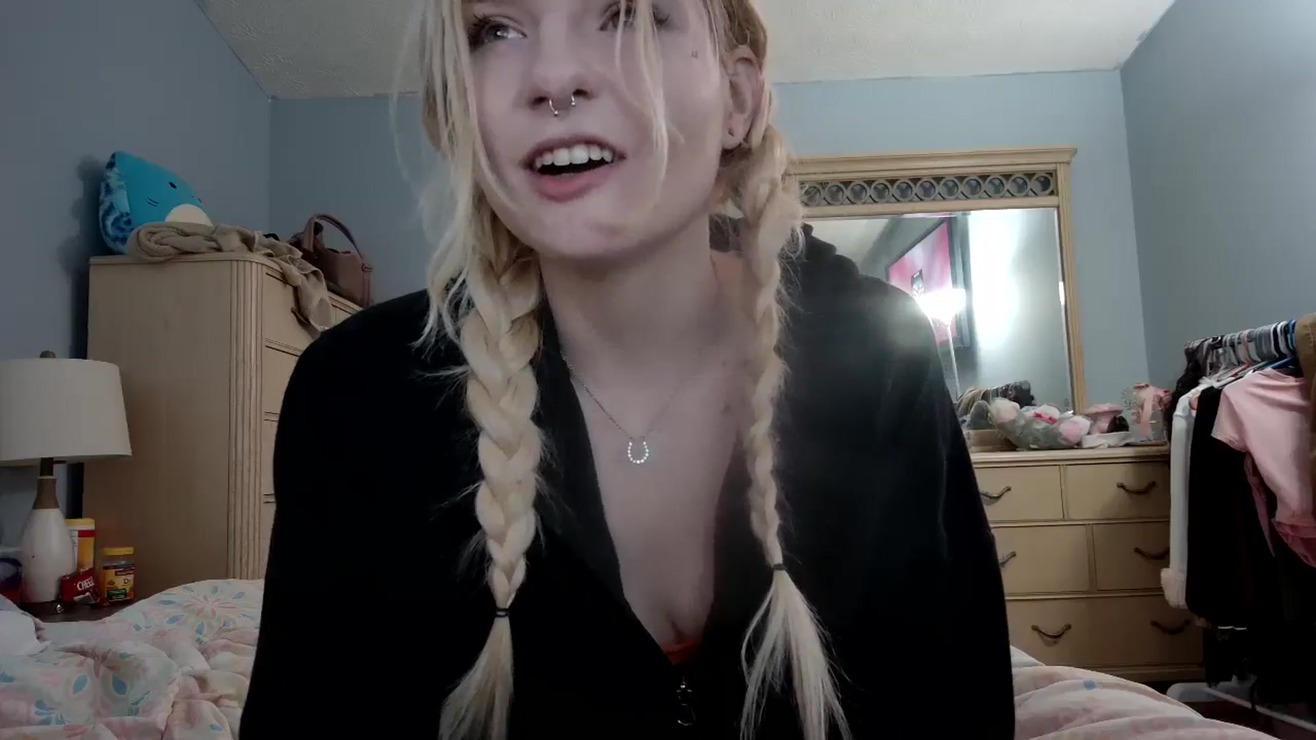 Gallery image thumbnail from DuckChan0's myfreecams stream on, 05/08/2024, 16:59 image 5 of 20