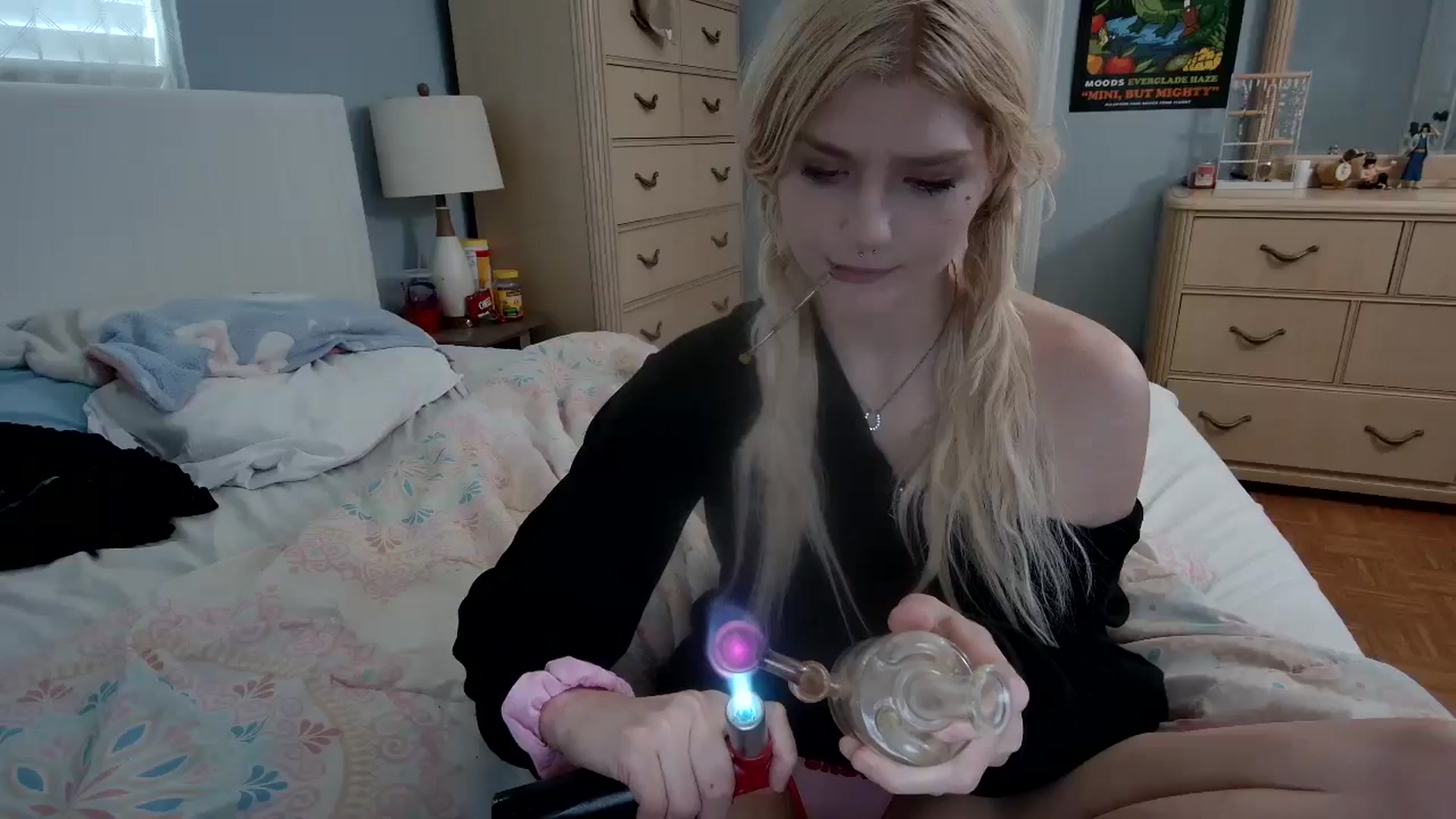 Gallery image thumbnail from DuckChan0's myfreecams stream on, 05/08/2024, 17:47 image 6 of 20