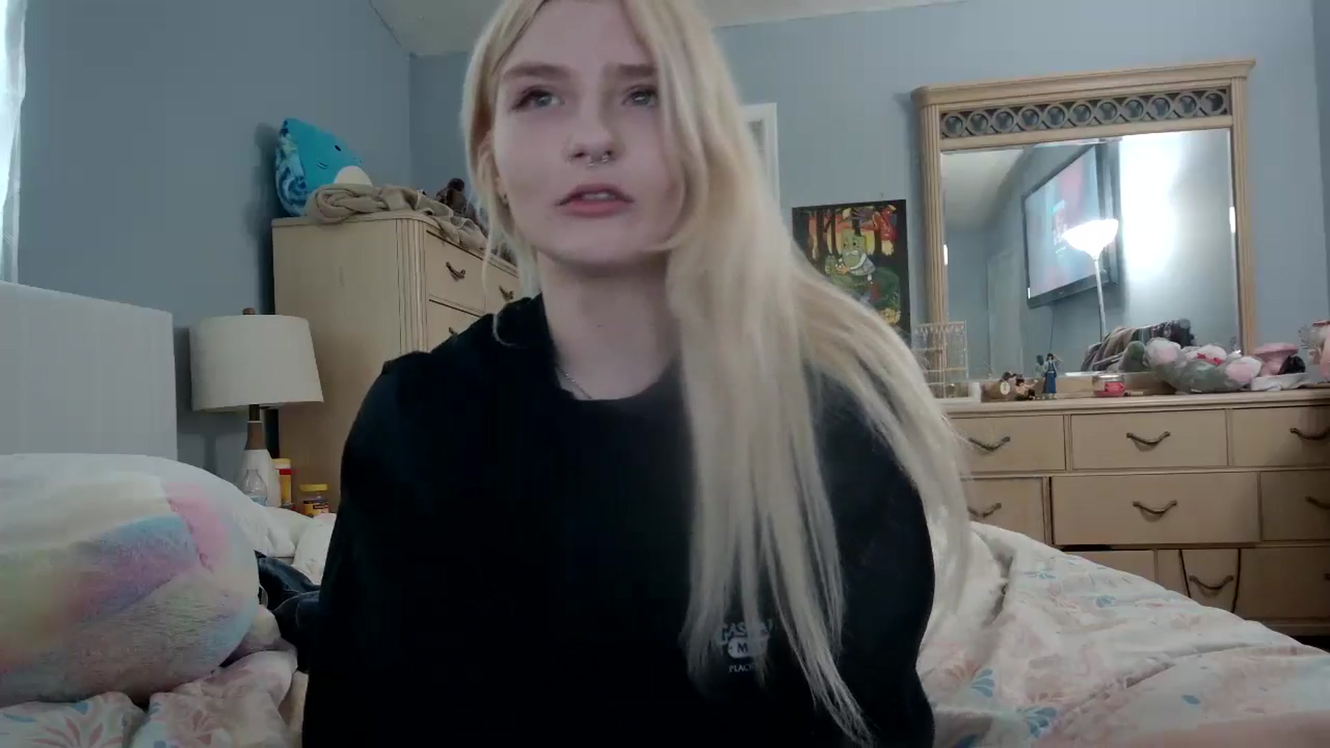 Gallery image thumbnail from DuckChan0's myfreecams stream on, 05/09/2024, 16:49 image 6 of 20