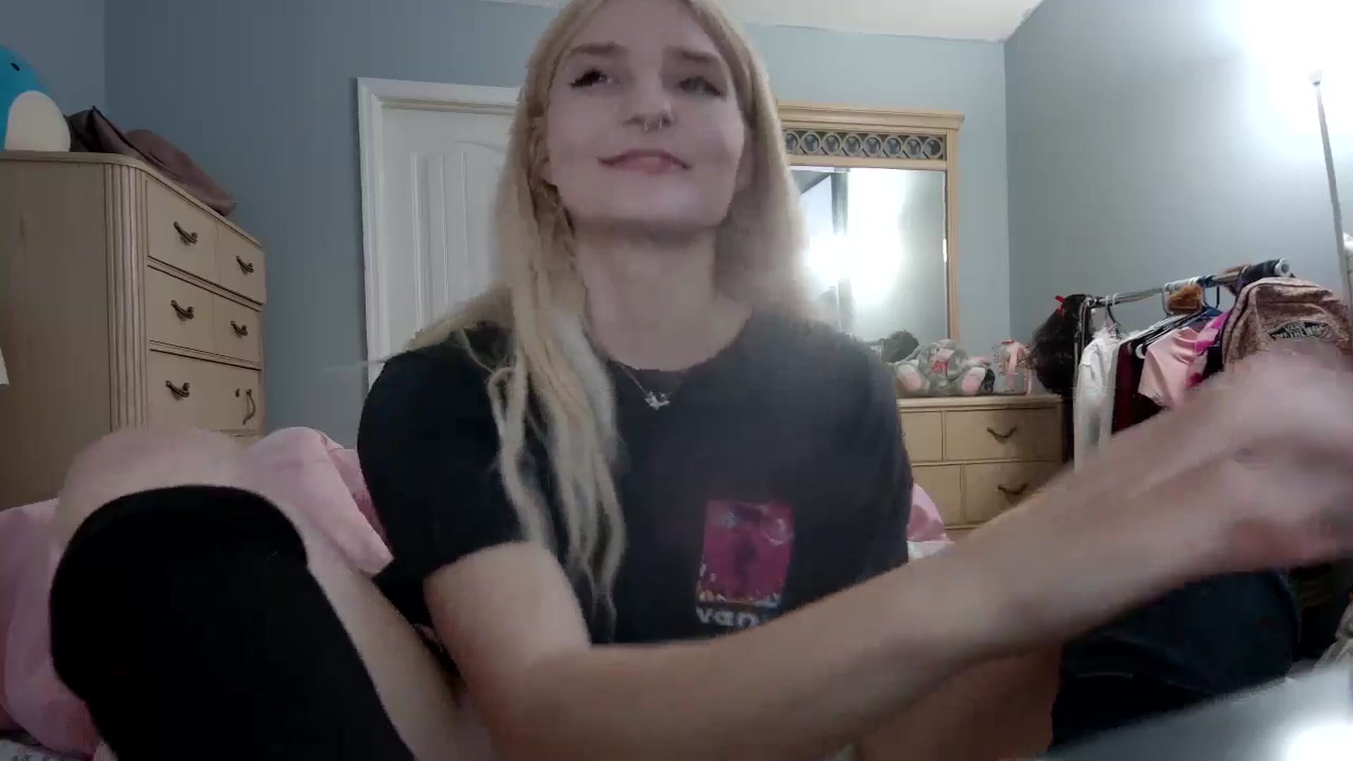 Gallery image thumbnail from DuckChan0's myfreecams stream on, 05/12/2024, 23:27 image 20 of 20