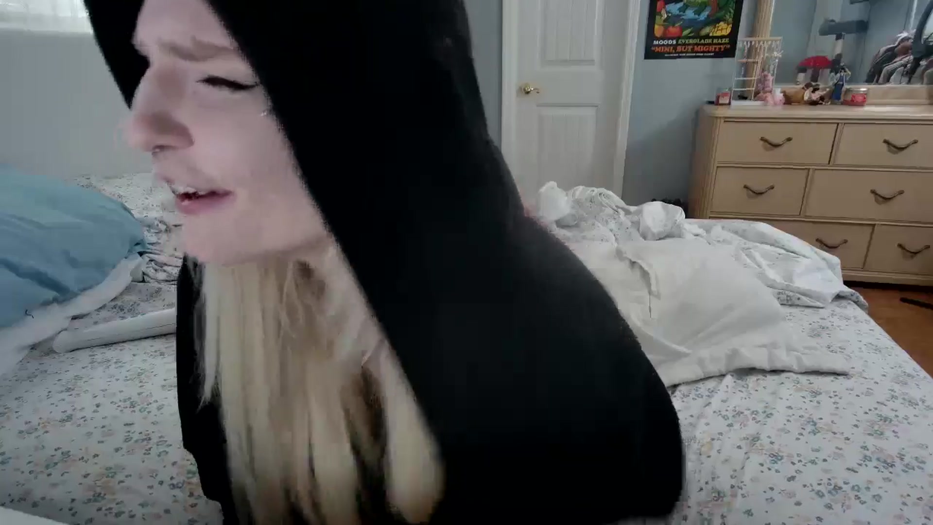 Gallery image thumbnail from DuckChan0's myfreecams stream on, 05/14/2024, 14:47 image 11 of 20