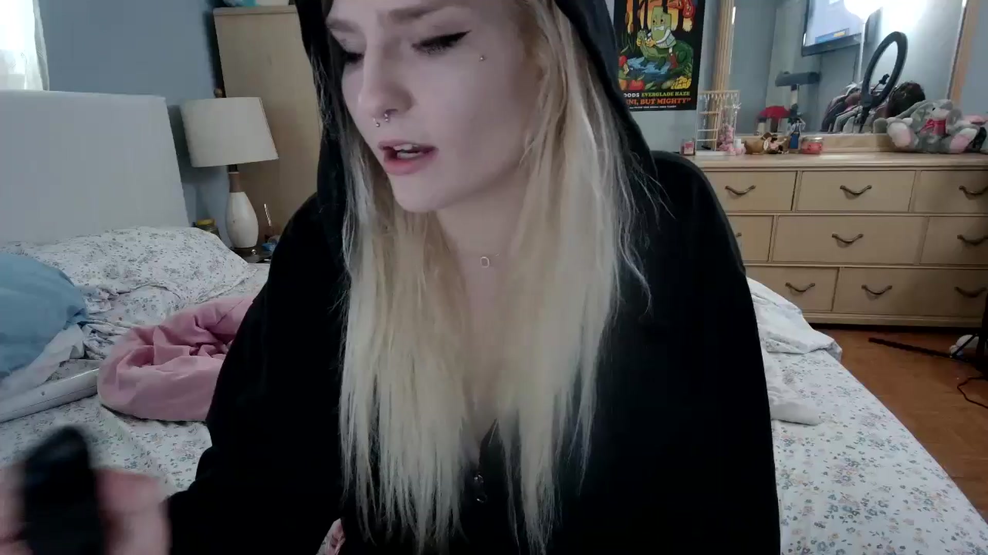 Gallery image thumbnail from DuckChan0's myfreecams stream on, 05/14/2024, 14:47 image 16 of 20