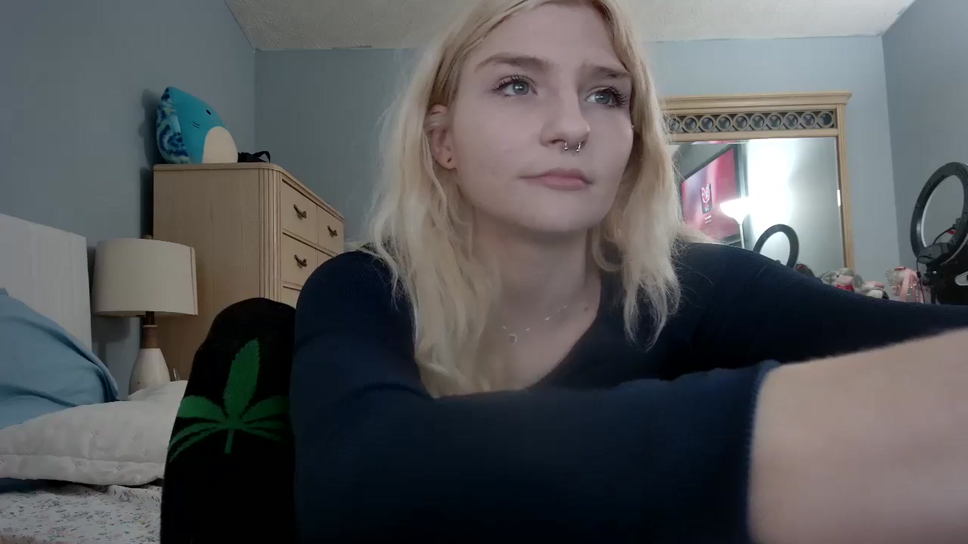 Gallery image thumbnail from DuckChan0's myfreecams stream on, 05/16/2024, 15:00 image 8 of 20