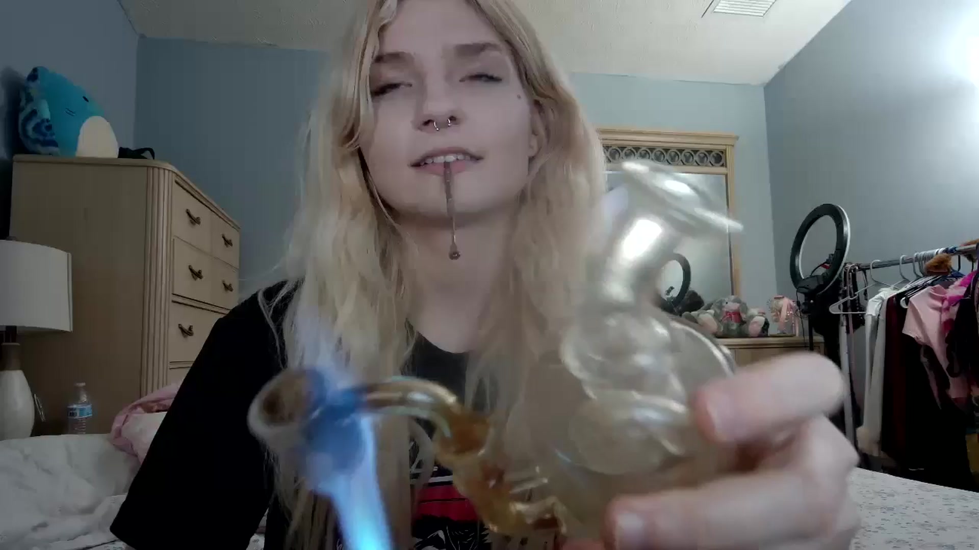 Gallery image thumbnail from DuckChan0's myfreecams stream on, 05/16/2024, 23:15 image 9 of 20