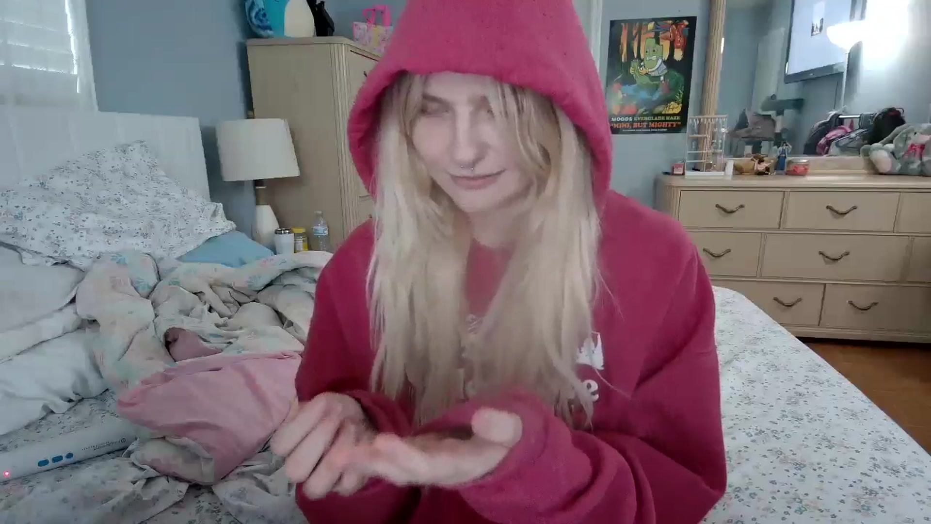 Gallery image thumbnail from DuckChan0's myfreecams stream on, 05/19/2024, 23:09 image 2 of 20