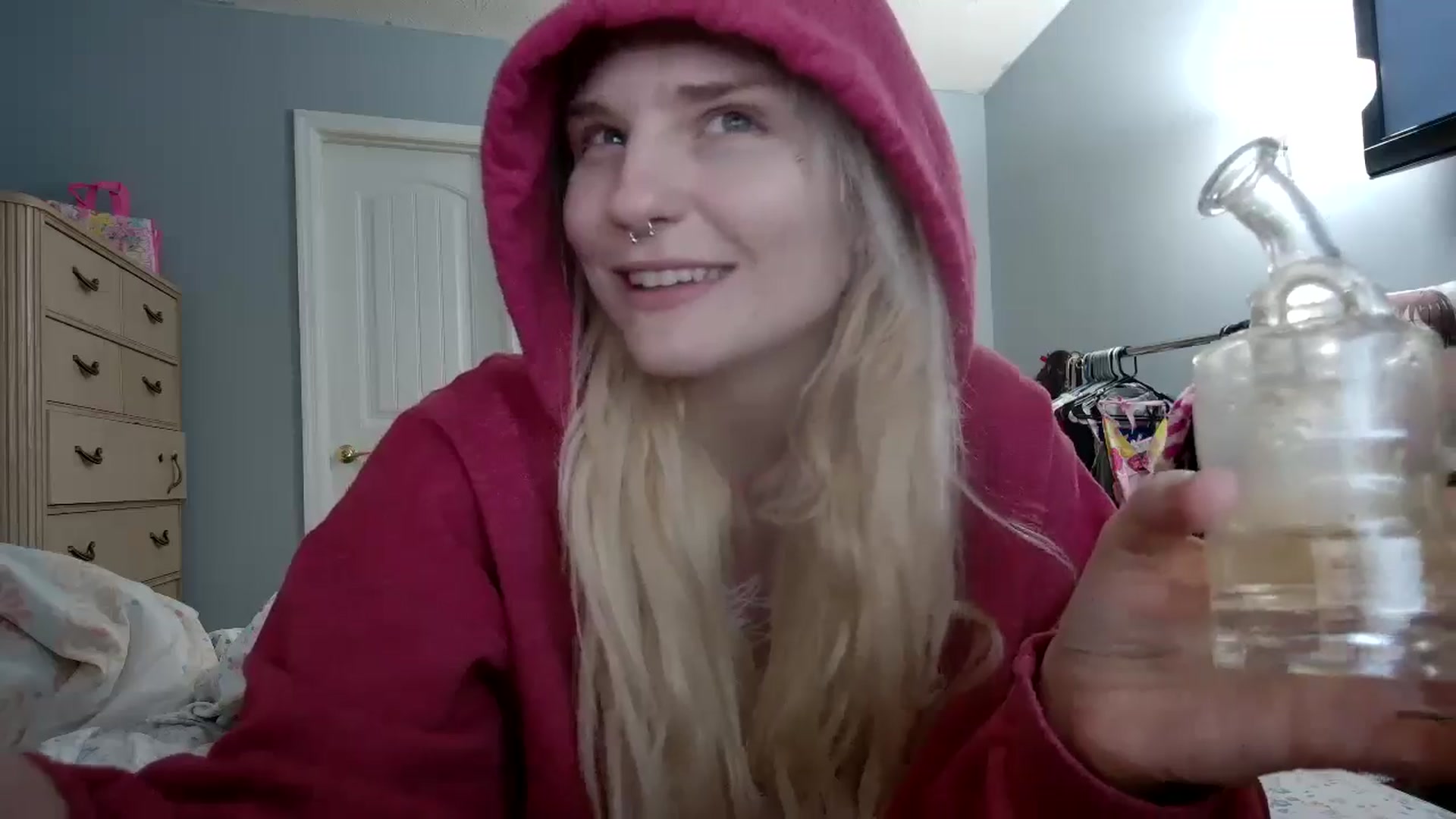 Gallery image thumbnail from DuckChan0's myfreecams stream on, 05/19/2024, 23:09 image 20 of 20