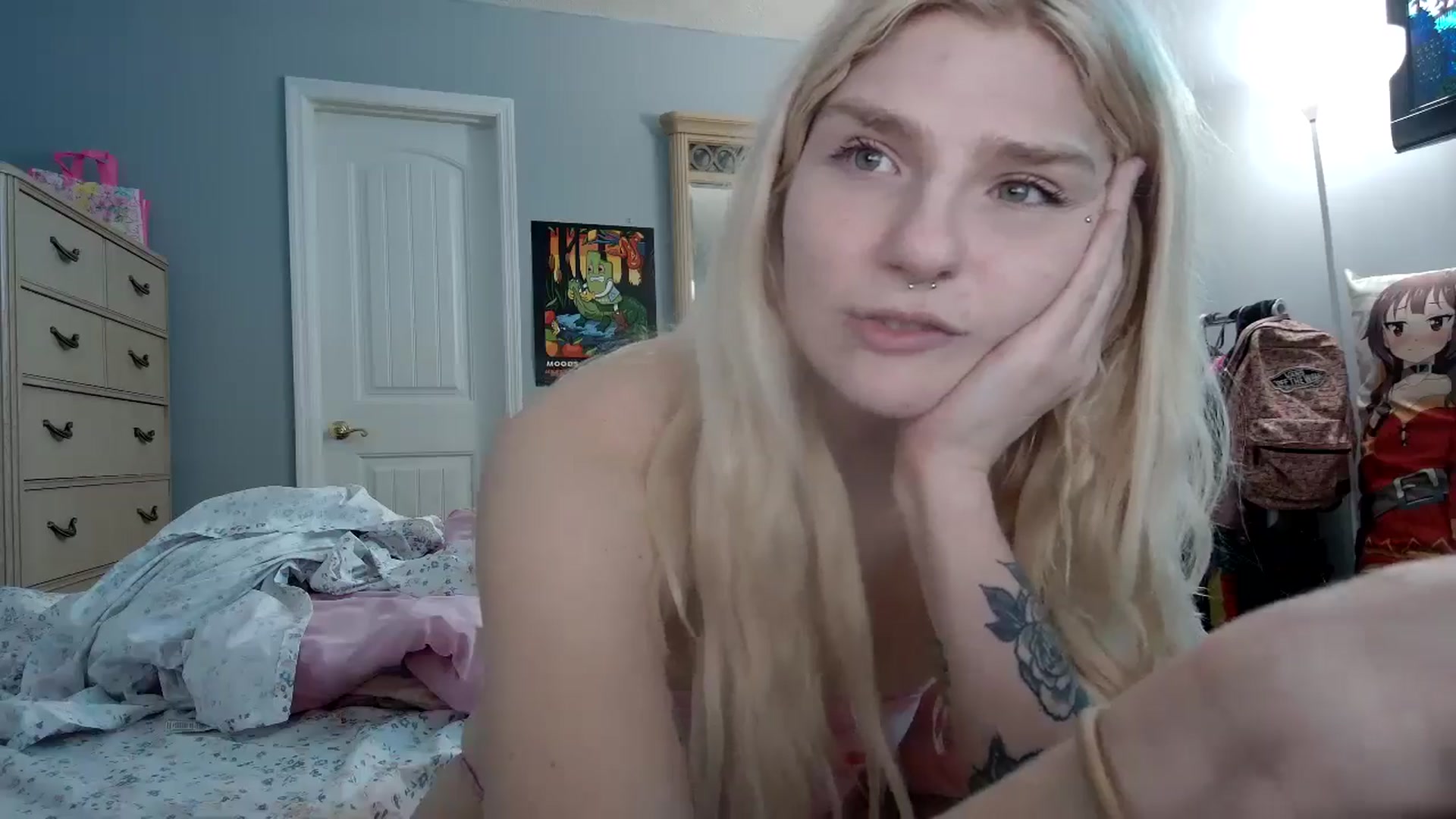 Gallery image thumbnail from DuckChan0's myfreecams stream on, 05/20/2024, 17:49 image 19 of 20