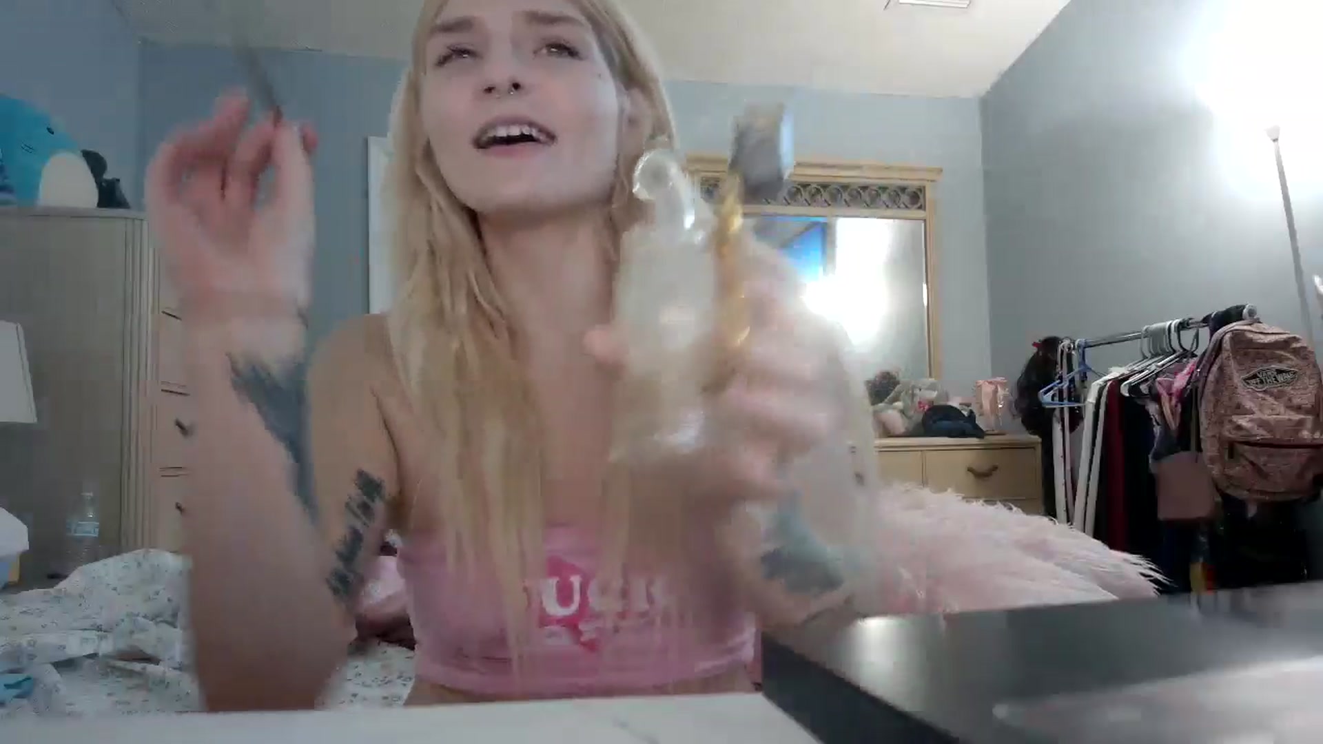 Gallery image thumbnail from DuckChan0's myfreecams stream on, 05/20/2024, 17:49 image 2 of 20