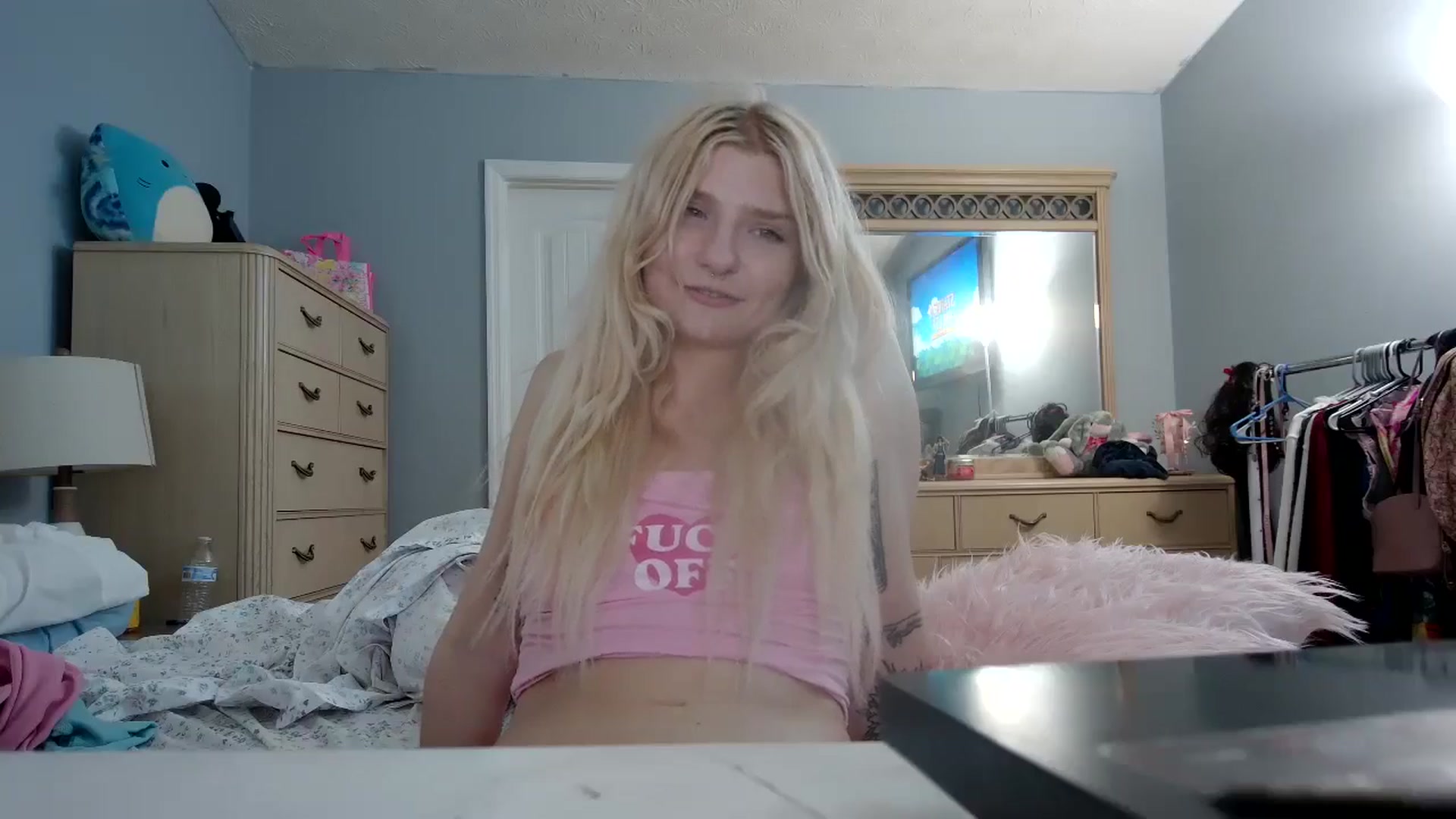 Gallery image thumbnail from DuckChan0's myfreecams stream on, 05/20/2024, 17:49 image 10 of 20