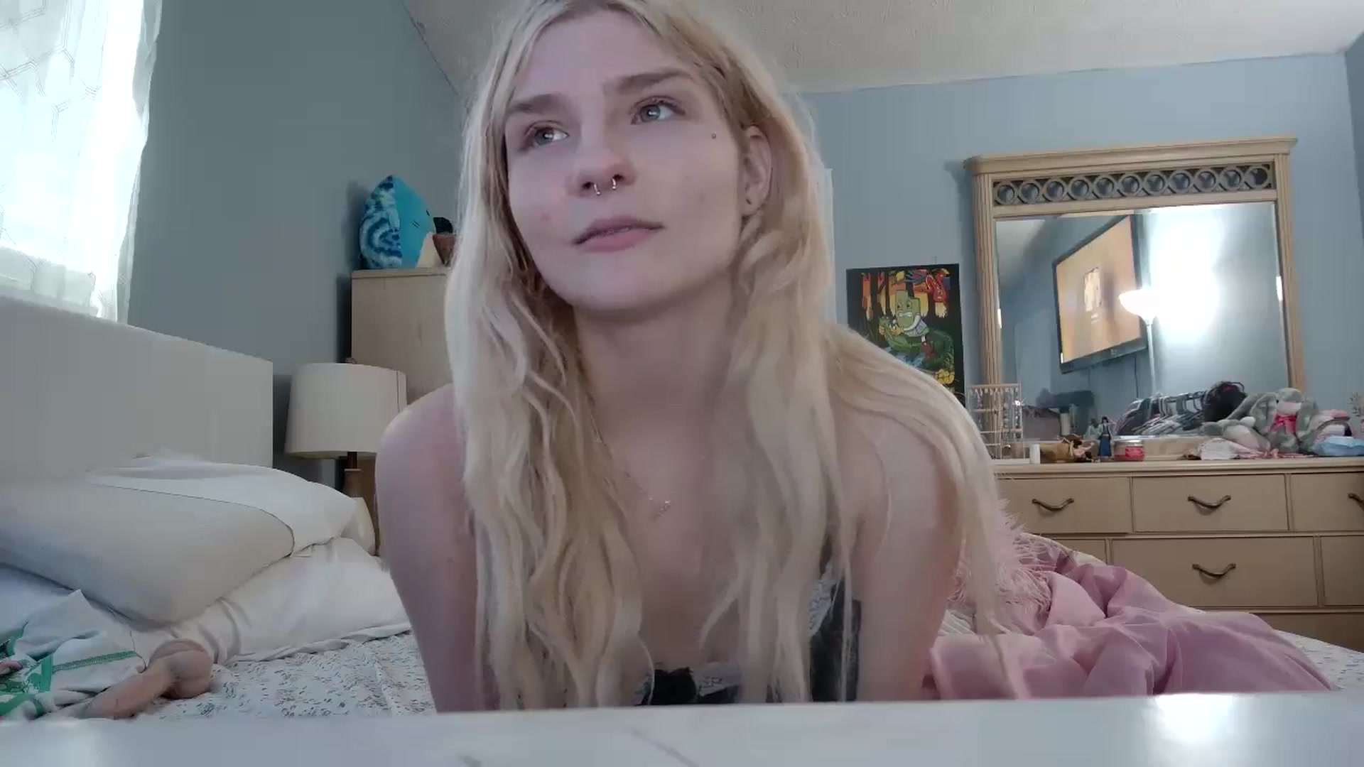 Gallery image thumbnail from DuckChan0's myfreecams stream on, 05/22/2024, 16:05 image 8 of 20