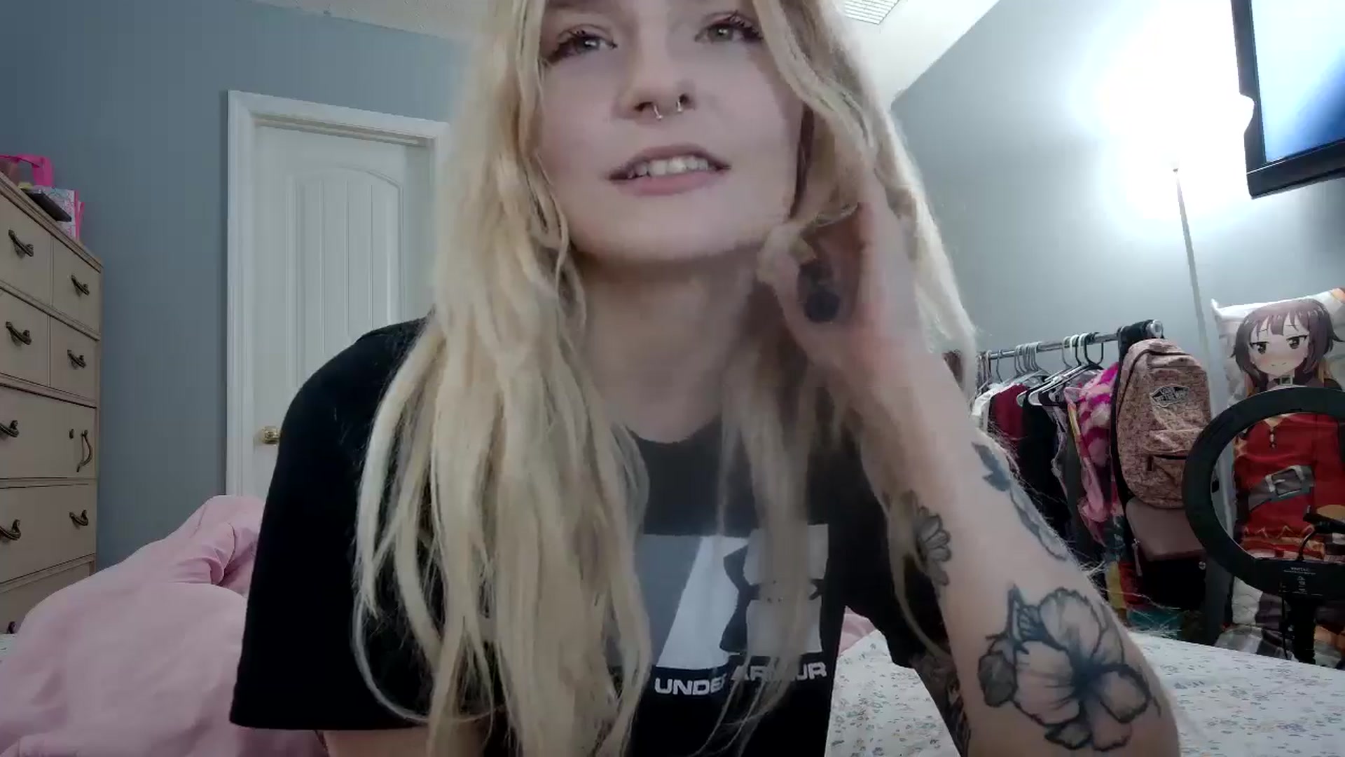 Gallery image thumbnail from DuckChan0's myfreecams stream on, 05/23/2024, 15:33 image 13 of 20